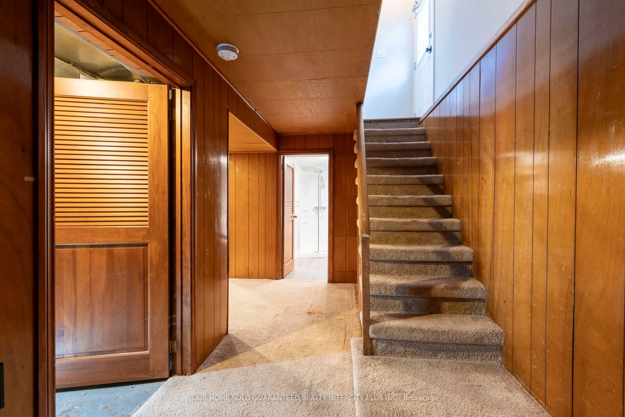 140 Main Street W