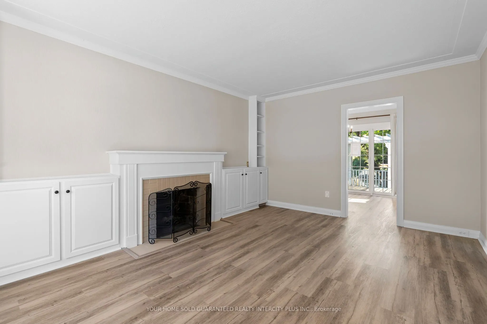 140 Main Street W