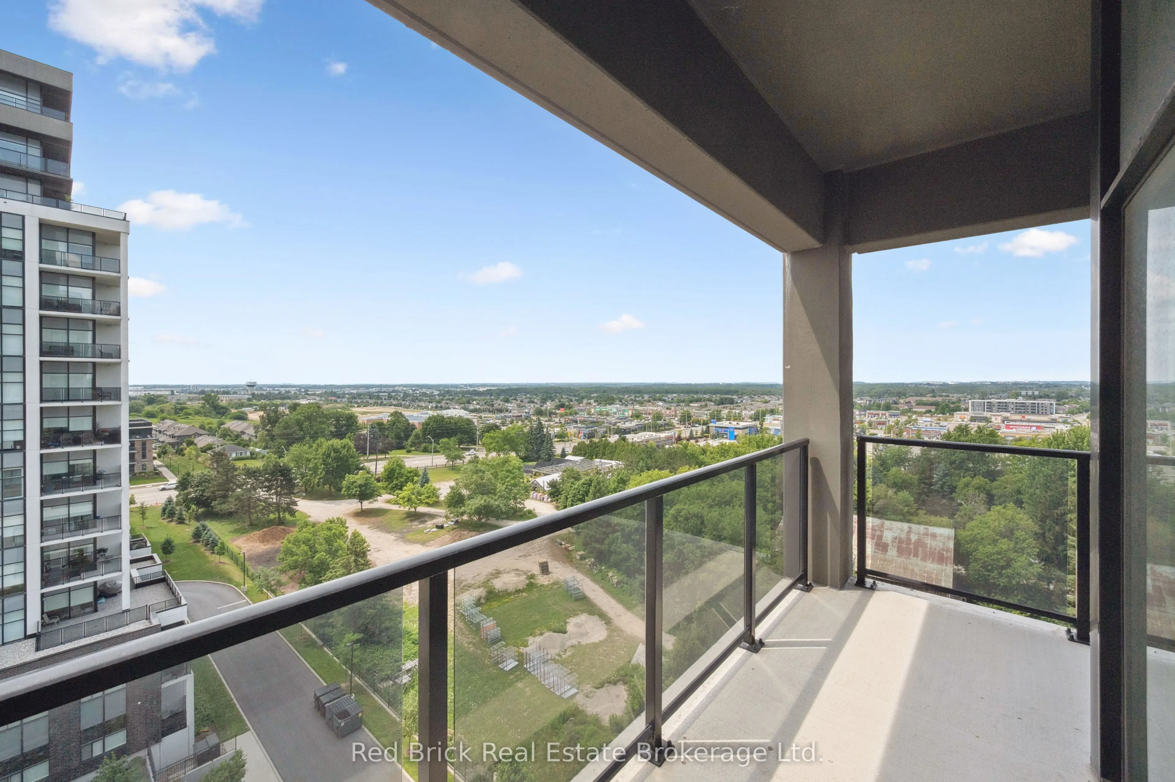 1880 GORDON Street, #805