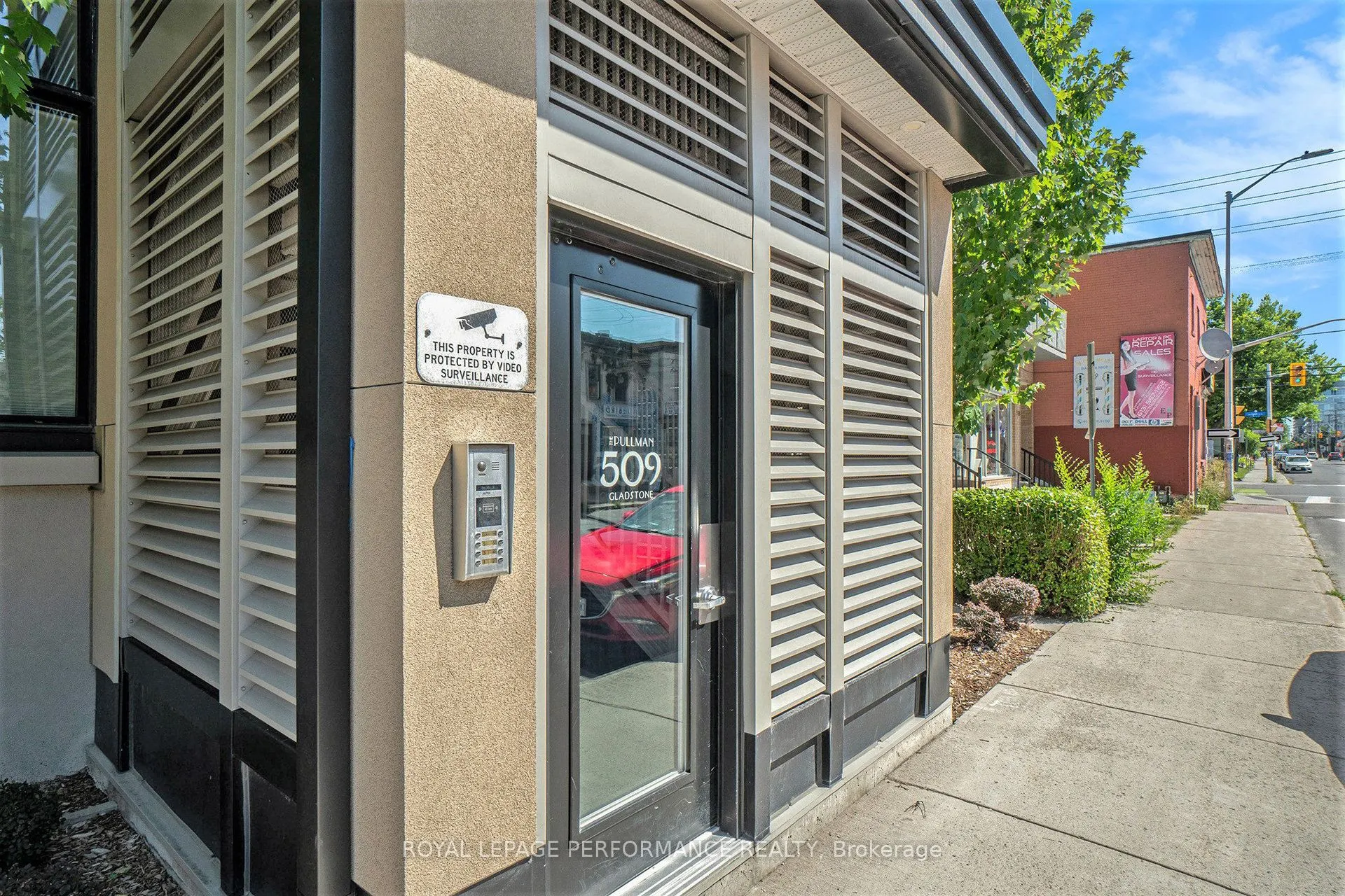 509 Gladstone Avenue, #1
