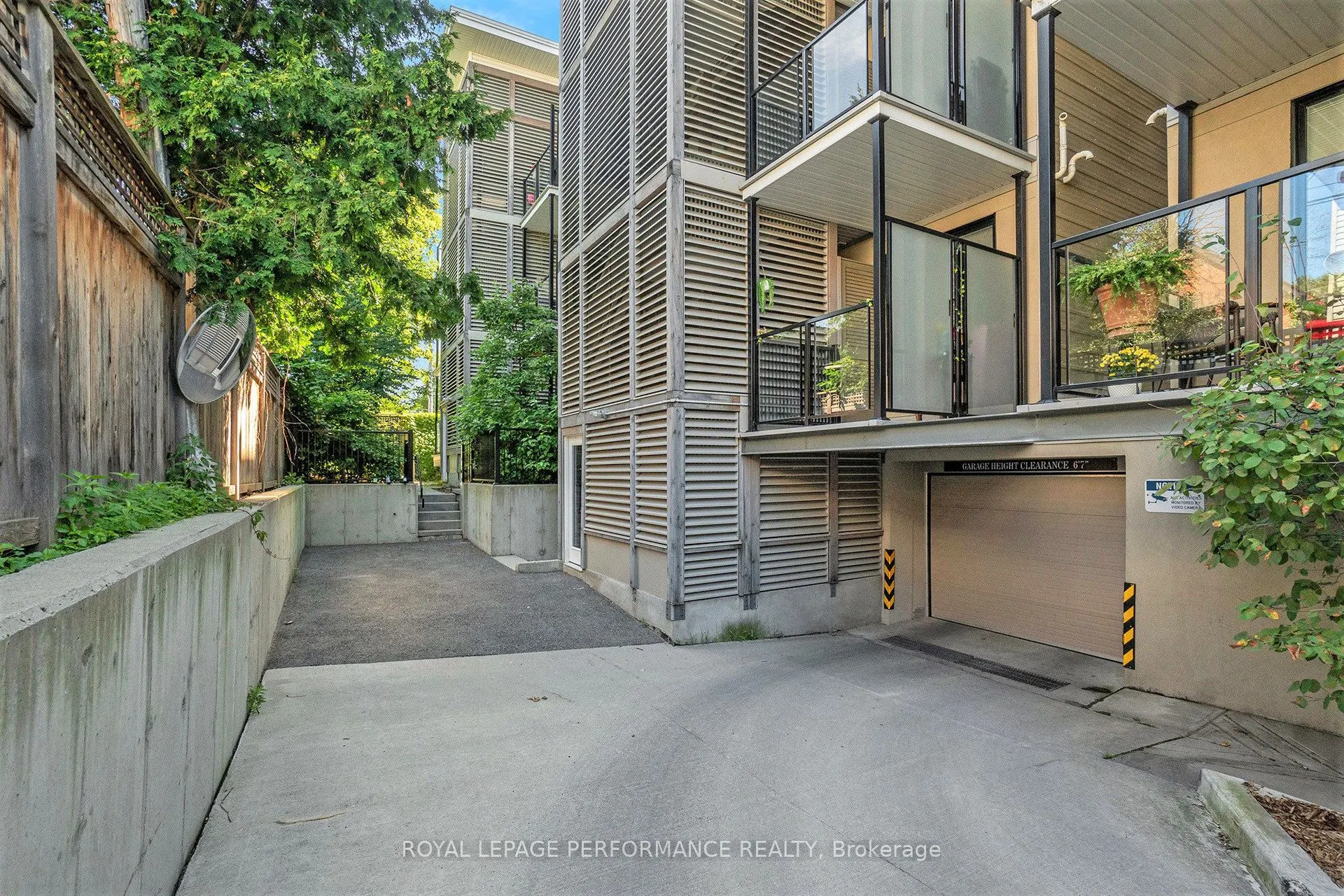 509 Gladstone Avenue, #1