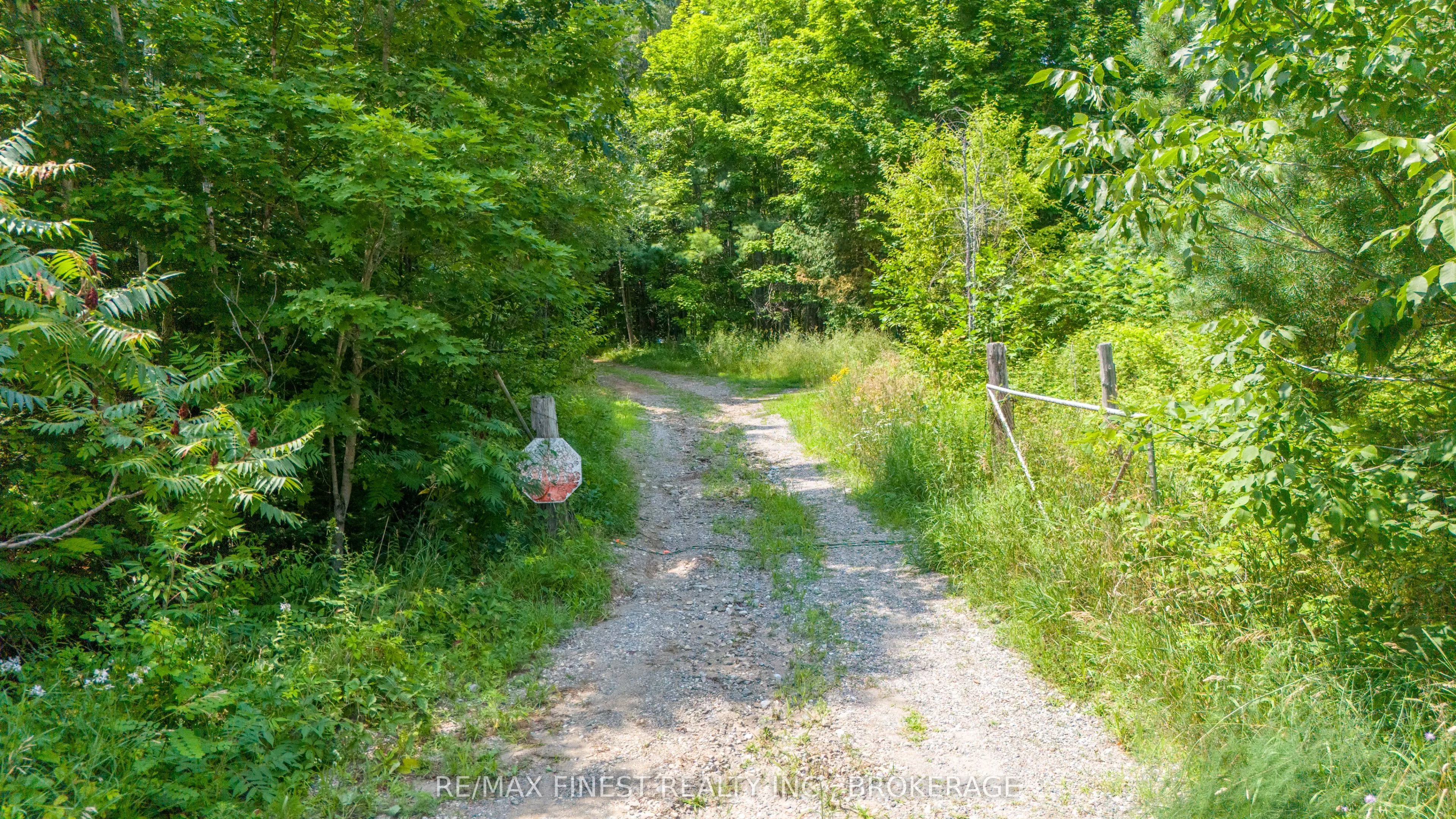 1128 Over the Hills Road