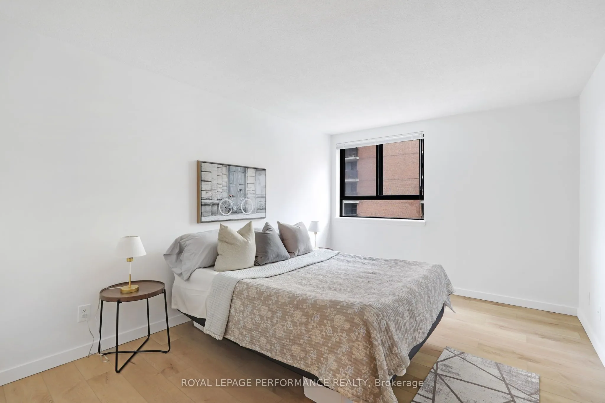470 Laurier Avenue W, #501