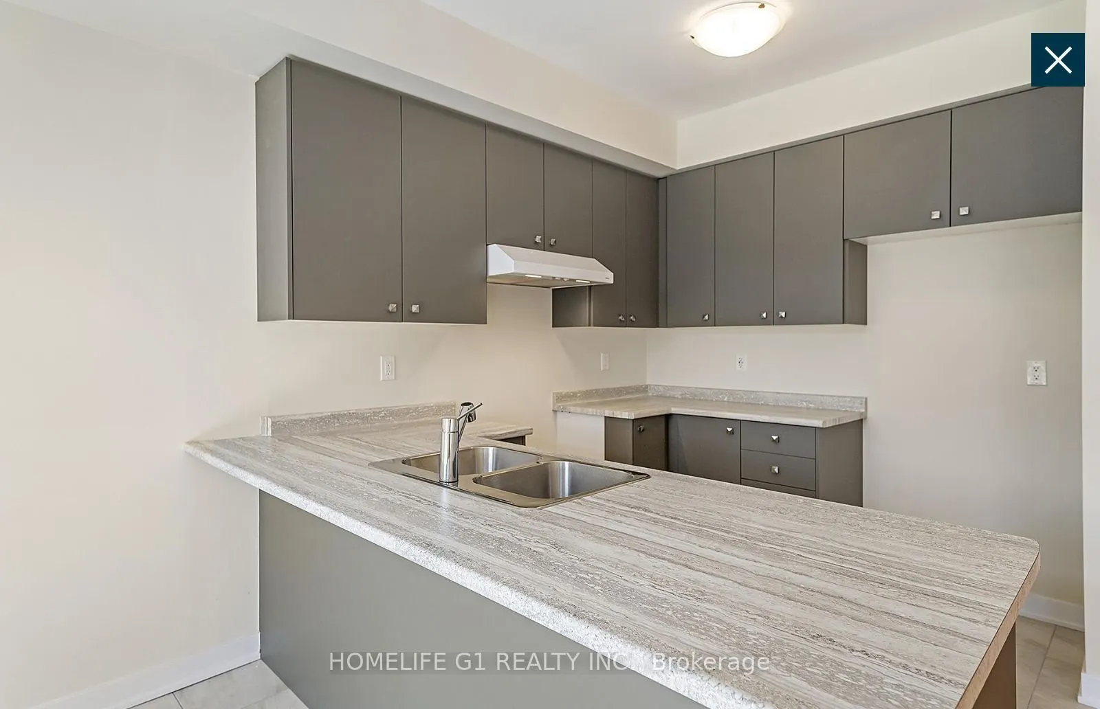 72 Feather Road
