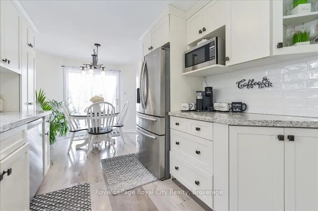 164 Tait Crescent