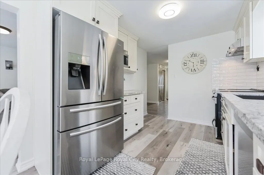 164 Tait Crescent