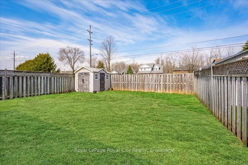 164 Tait Crescent