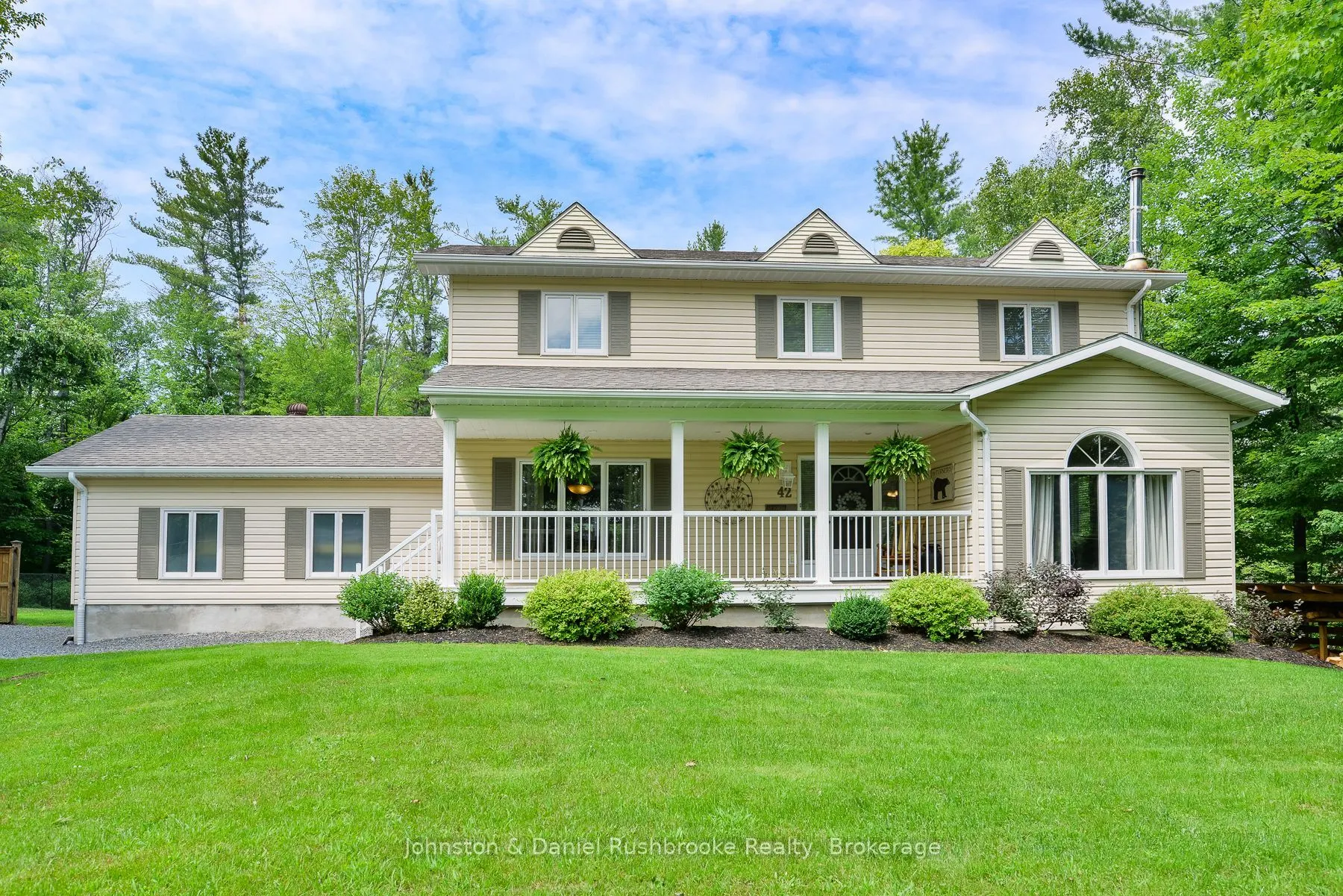 42 McCrank Drive NW