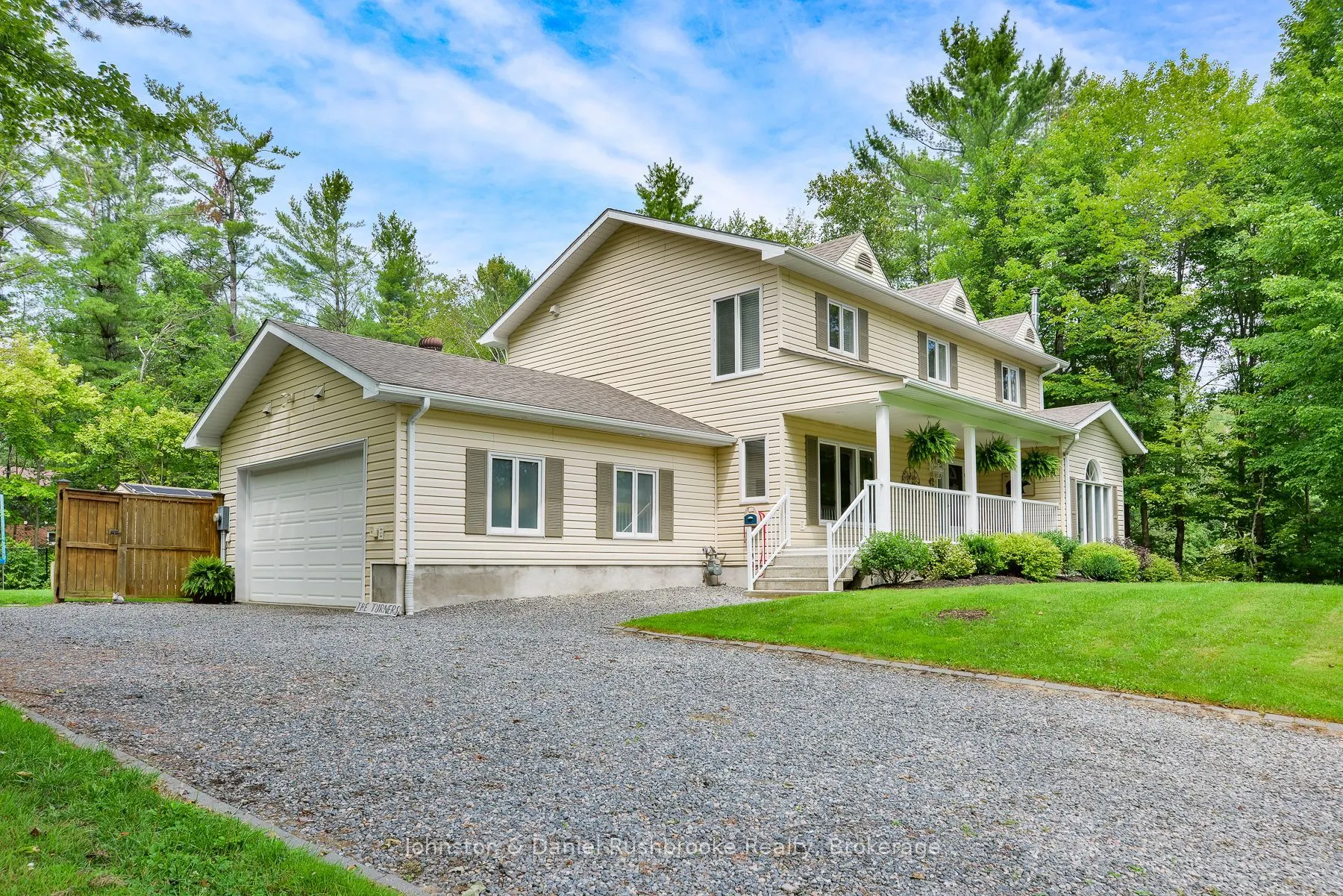 42 McCrank Drive NW