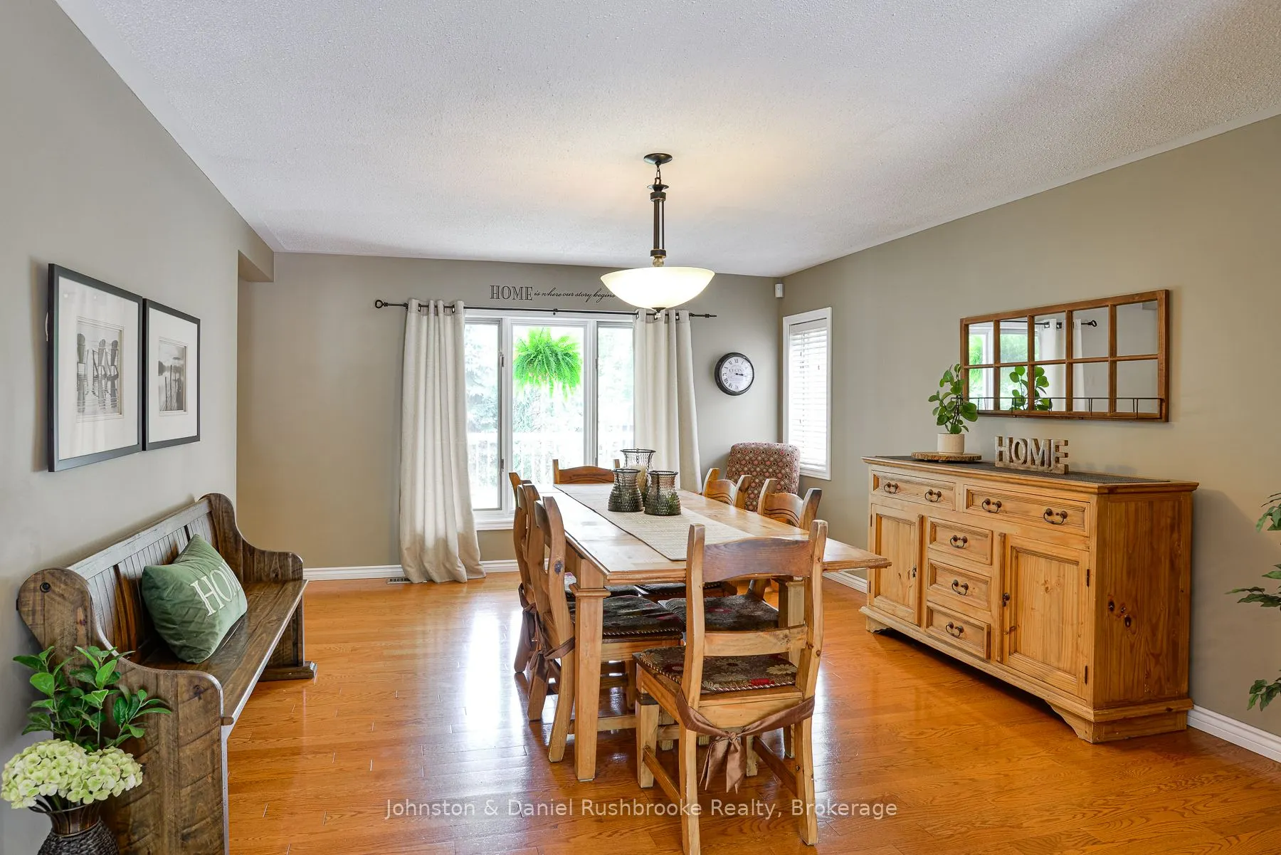 42 McCrank Drive NW