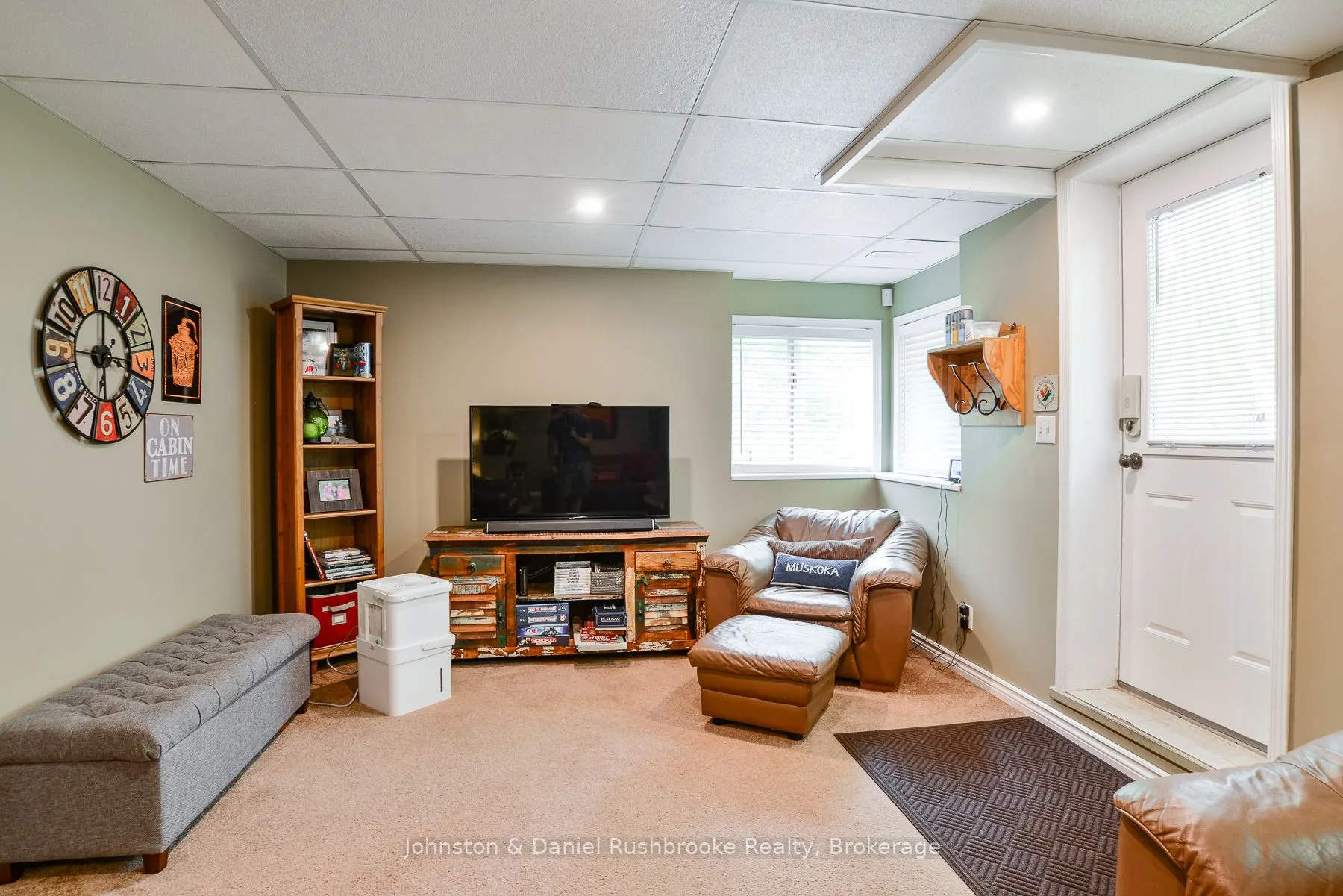 42 McCrank Drive NW