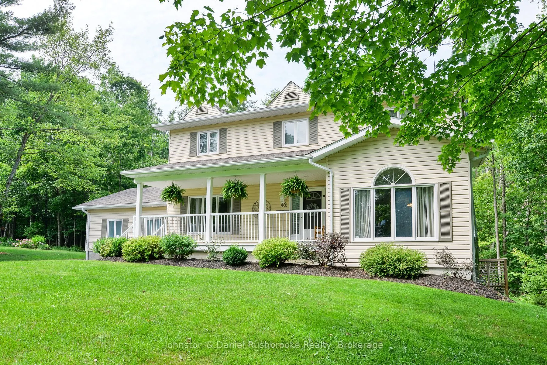 42 McCrank Drive NW