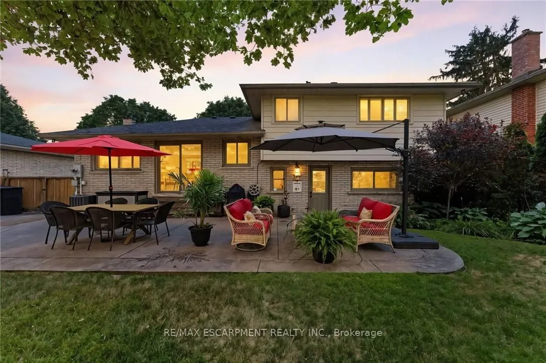 41 Sherry Lane