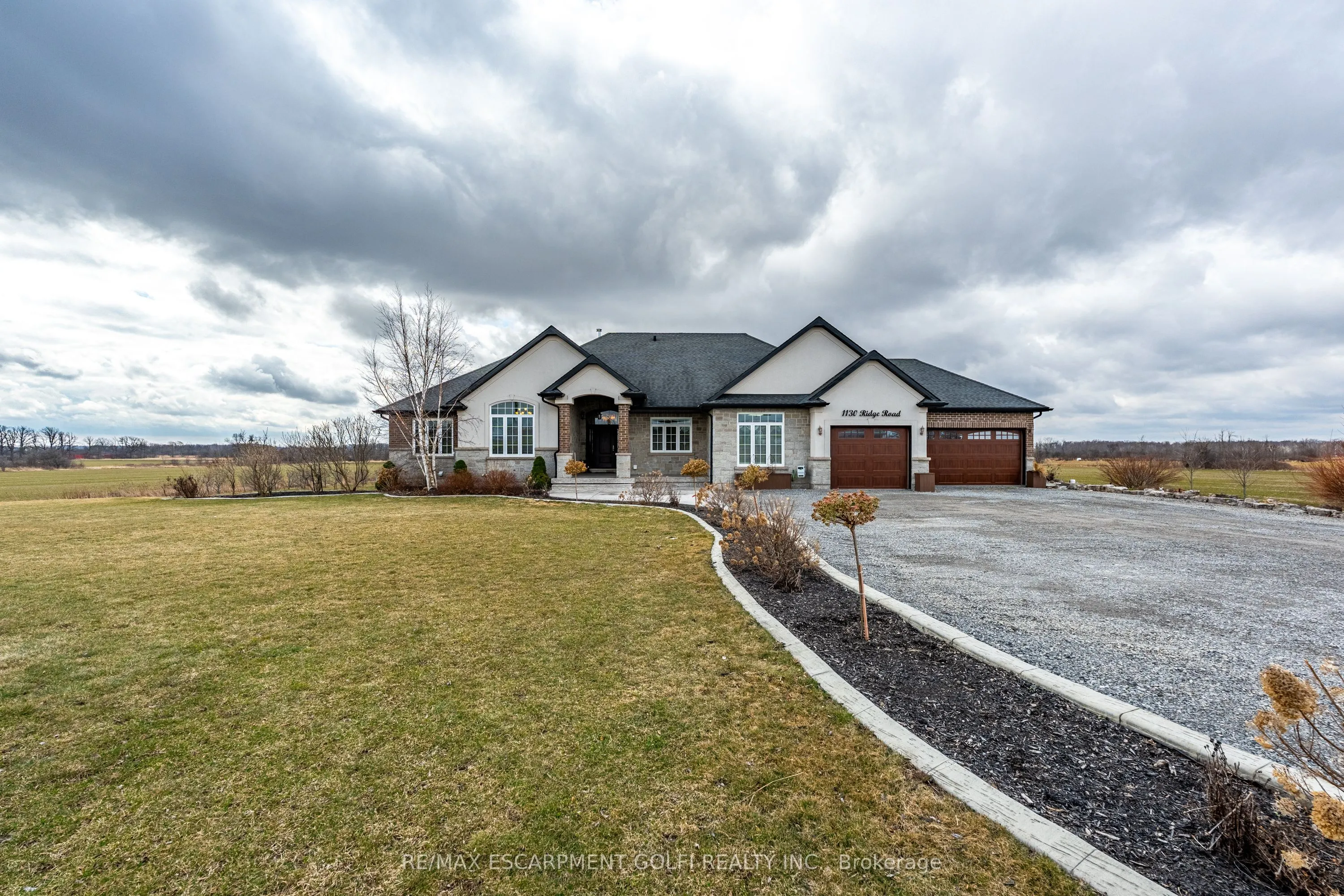 1130 RIDGE Road