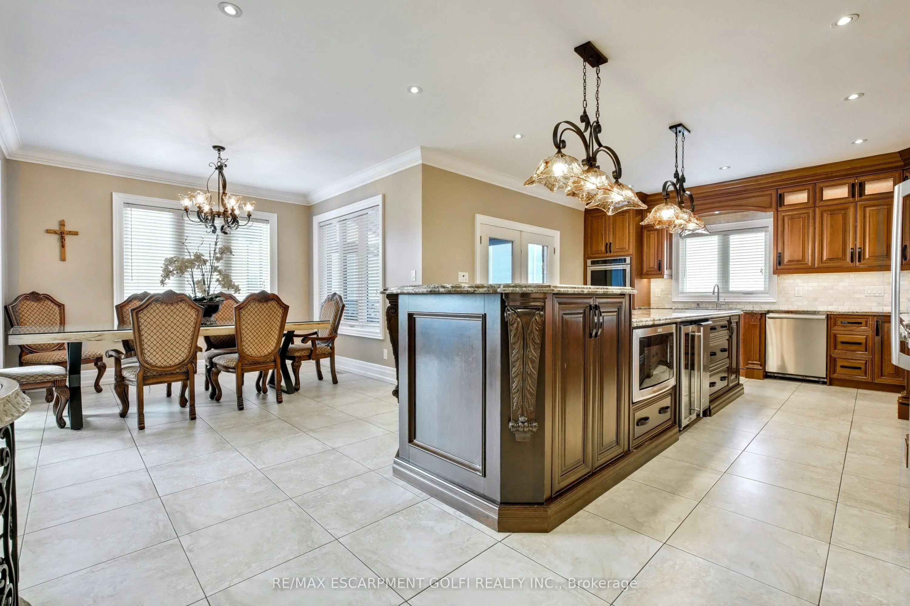 1130 RIDGE Road