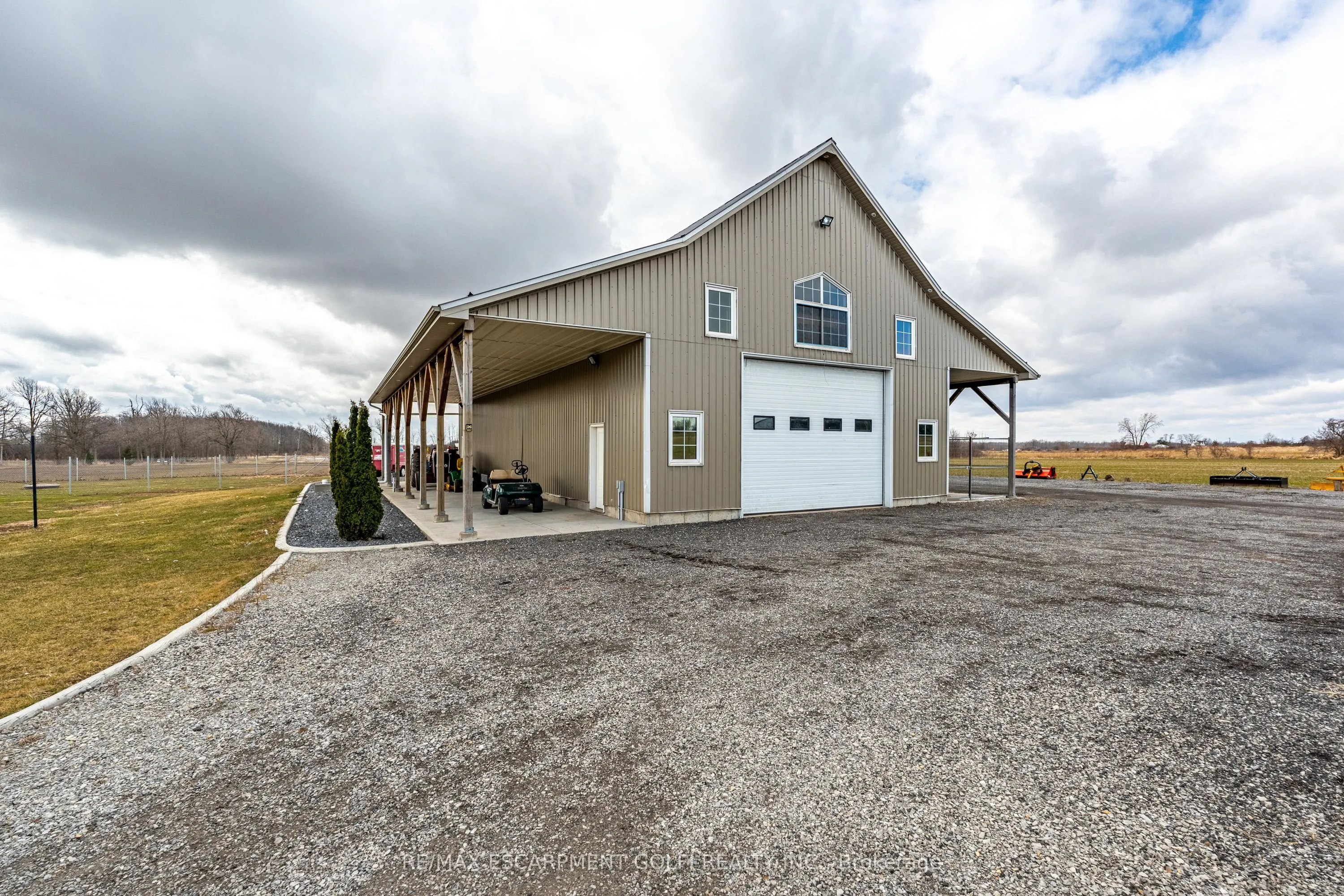 1130 RIDGE Road