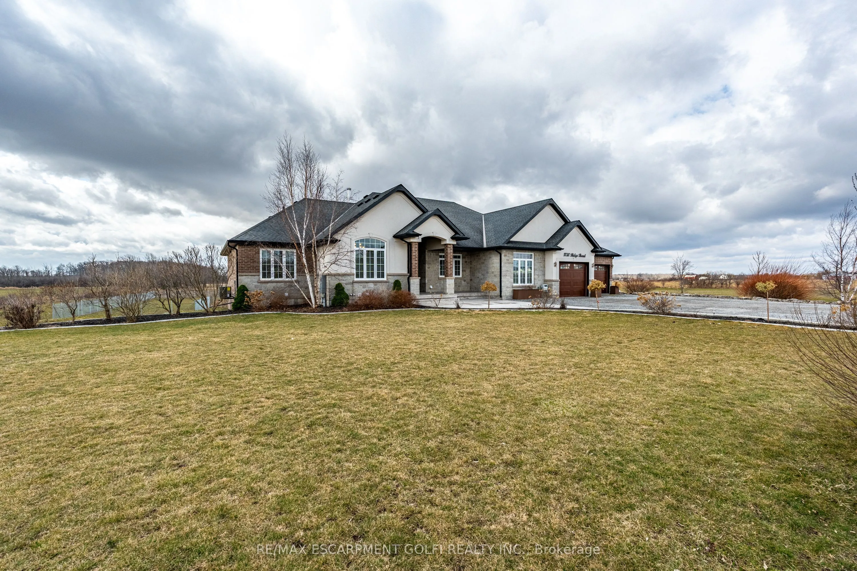 1130 RIDGE Road