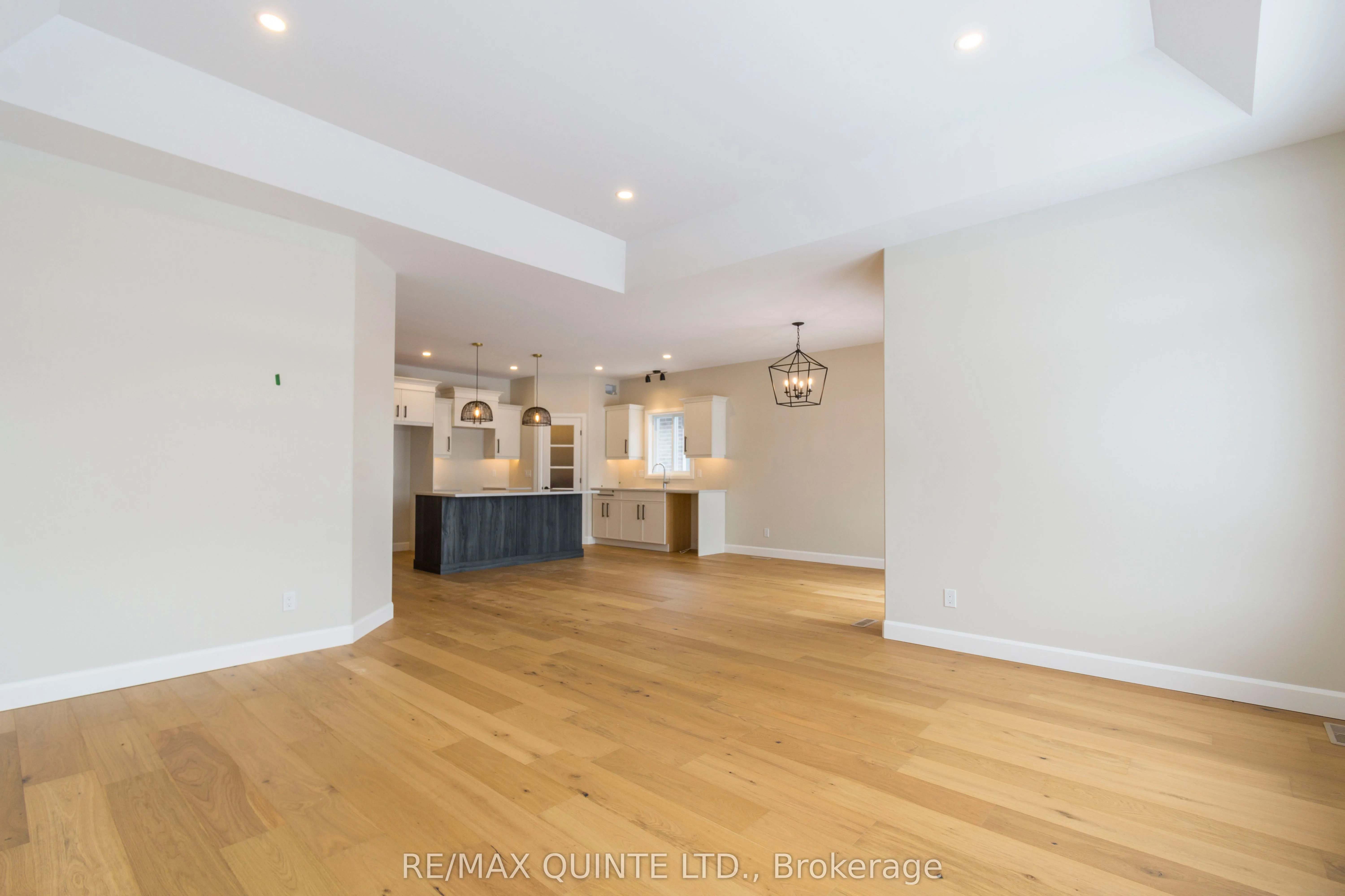 6 Vaughn Court