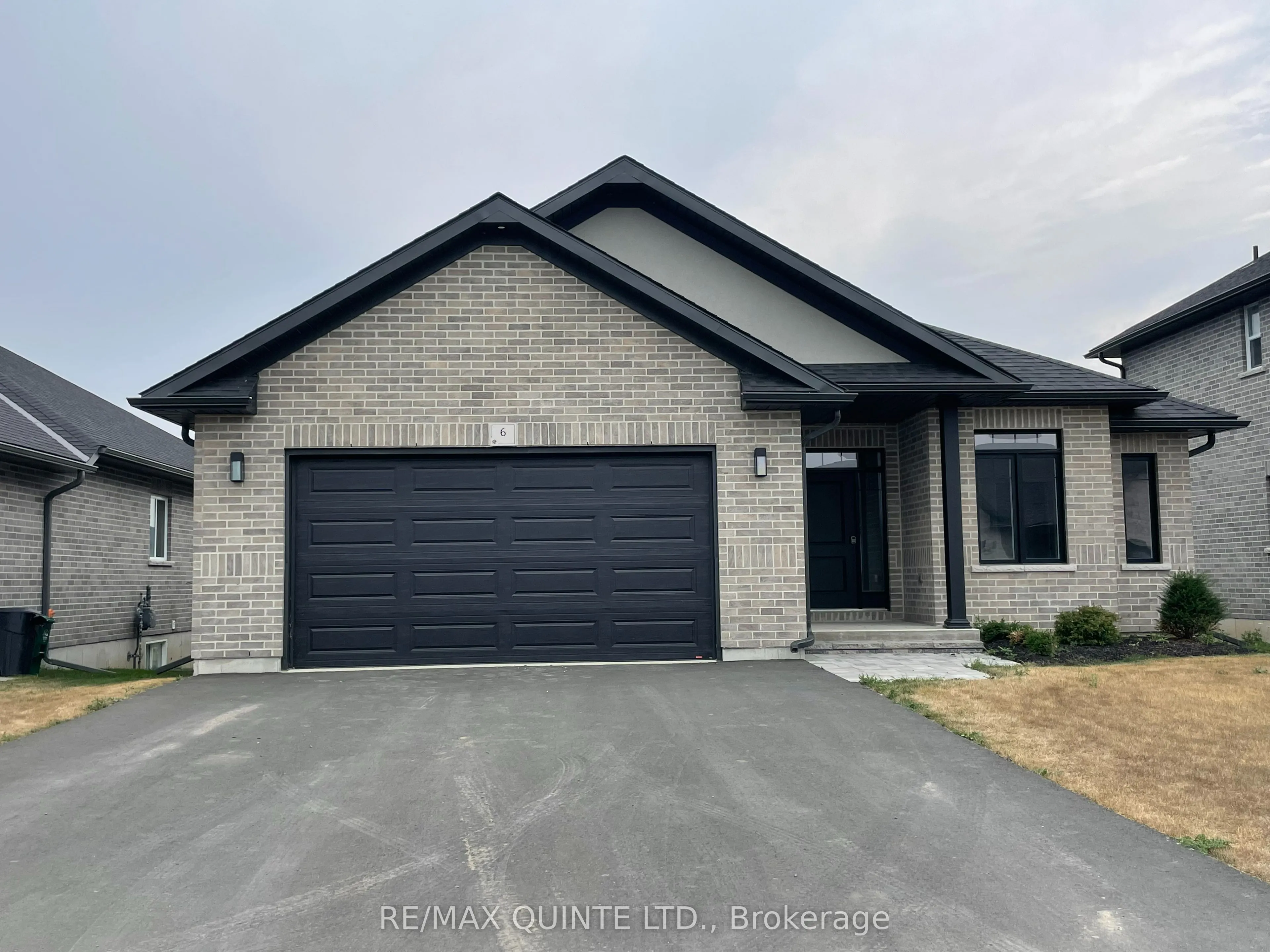 6 Vaughn Court