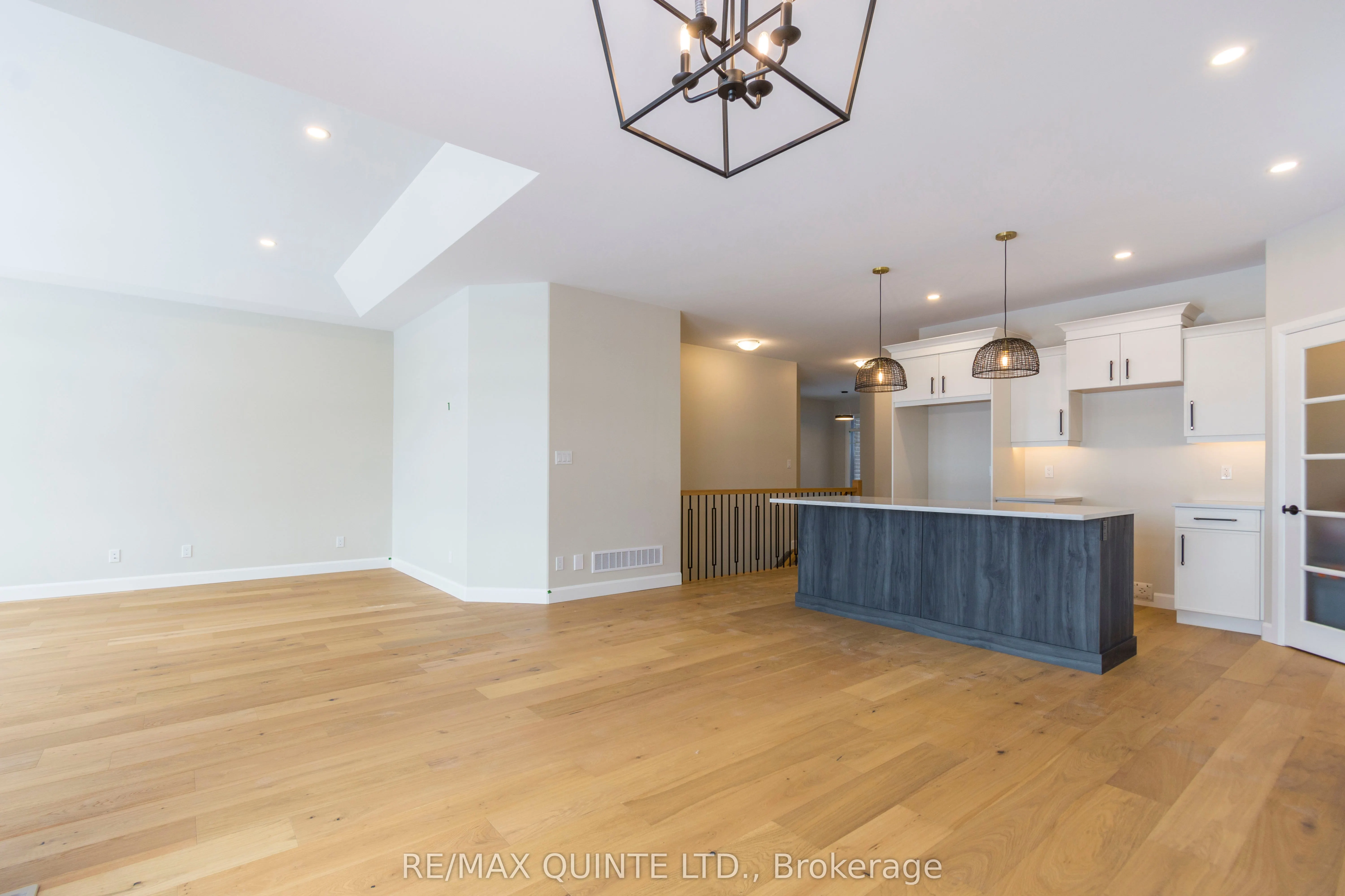 6 Vaughn Court