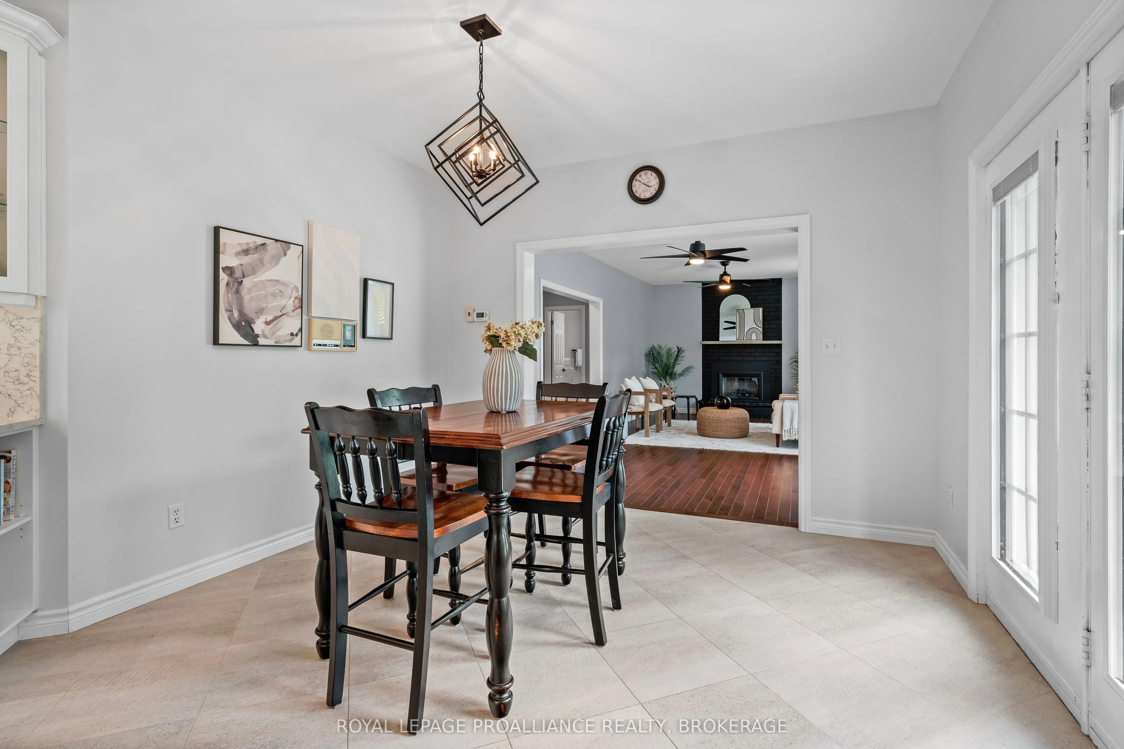 946 Bridge Street W