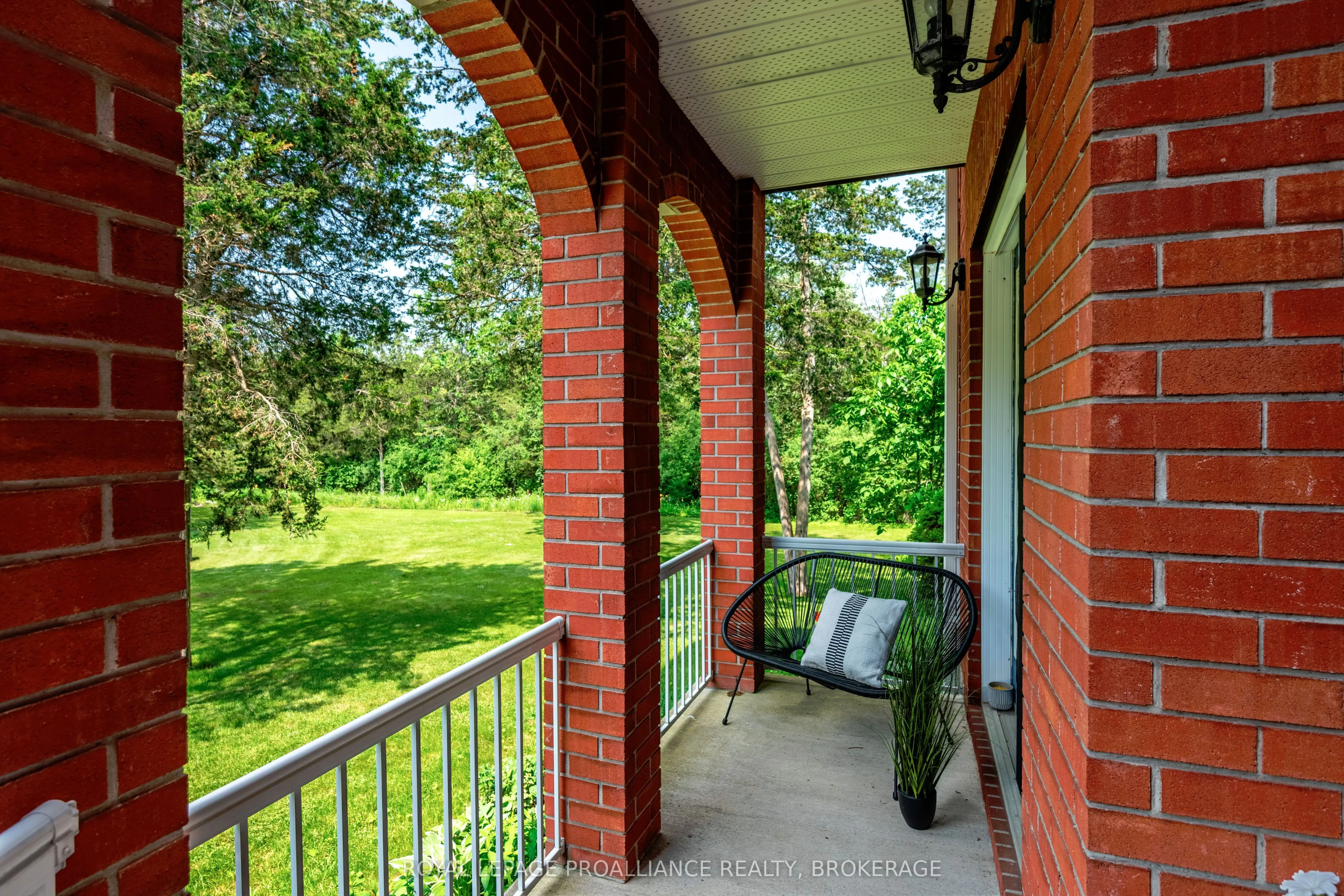 946 Bridge Street W
