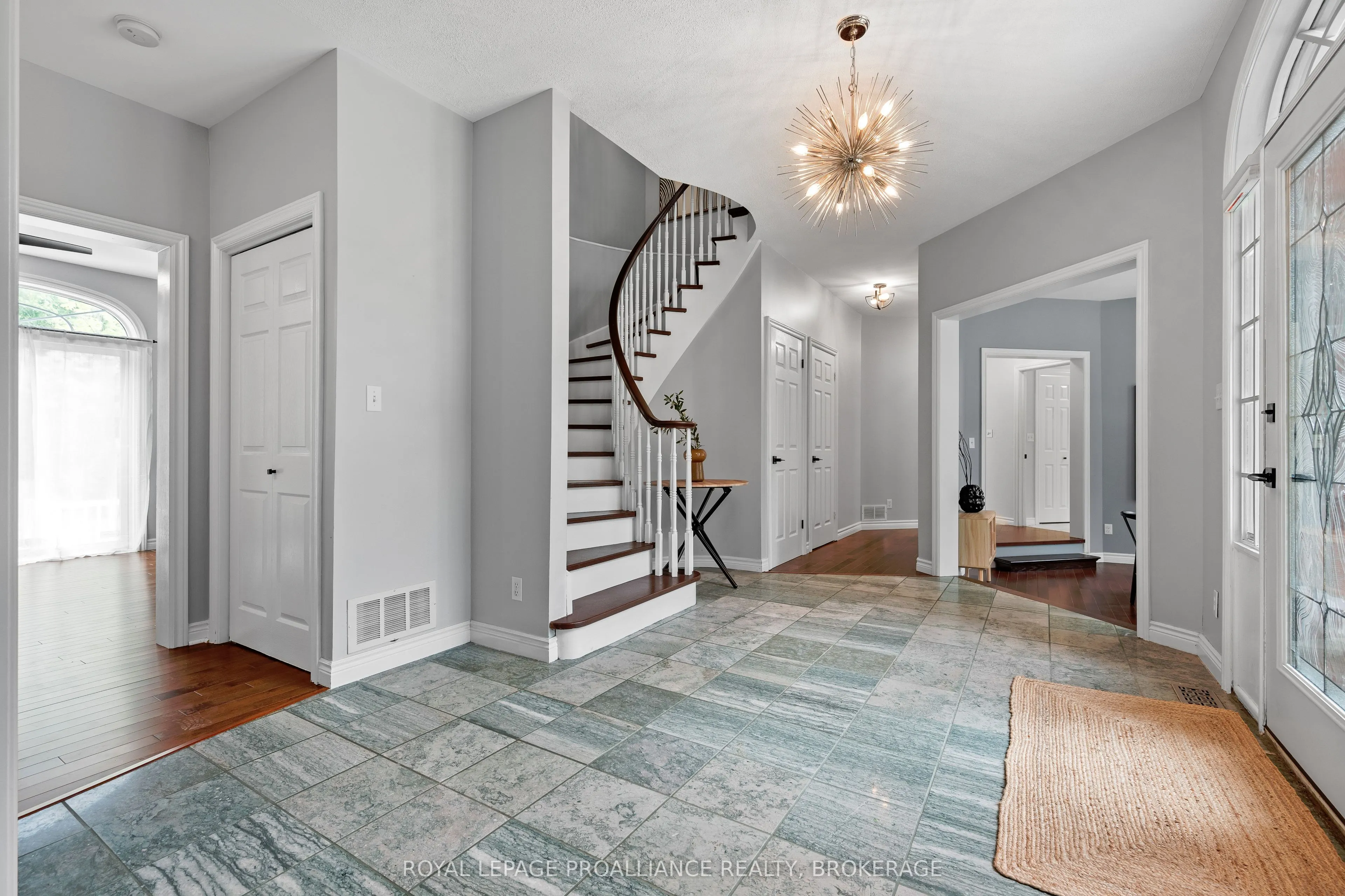 946 Bridge Street W