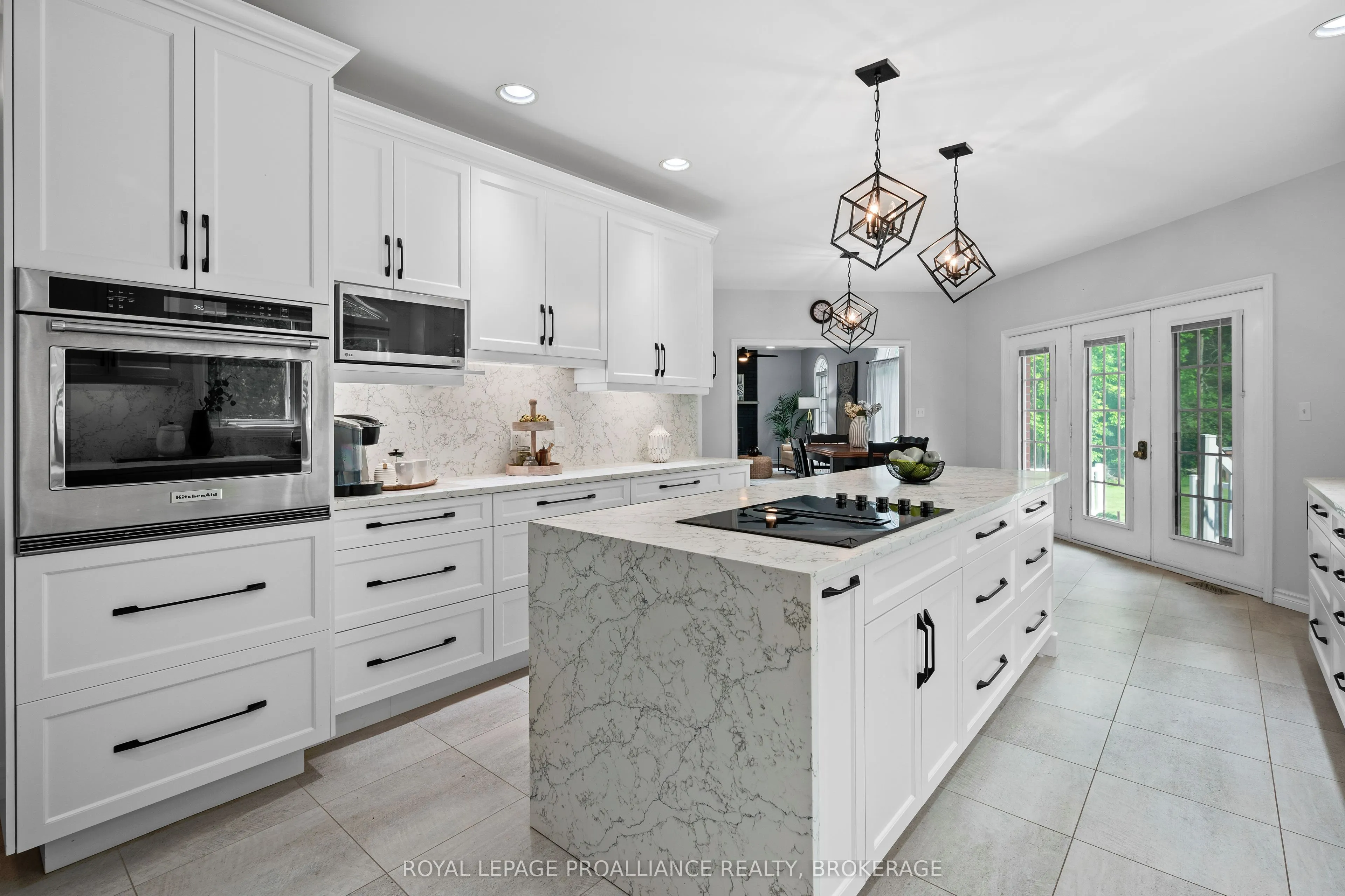946 Bridge Street W