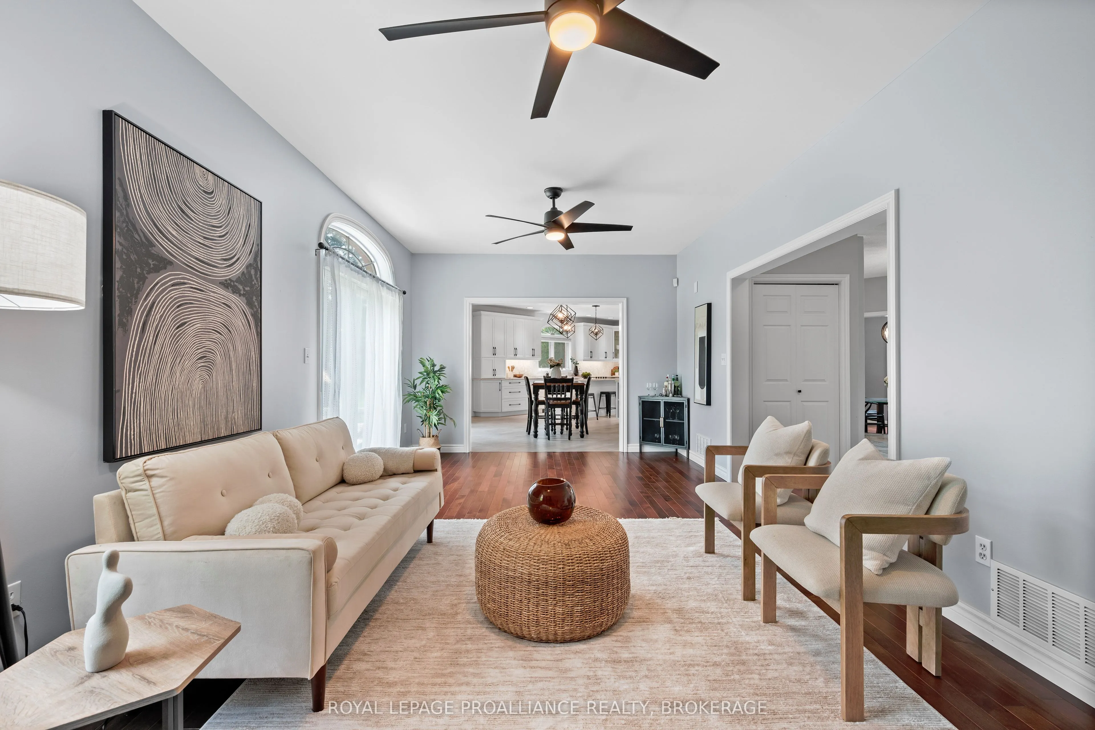 946 Bridge Street W