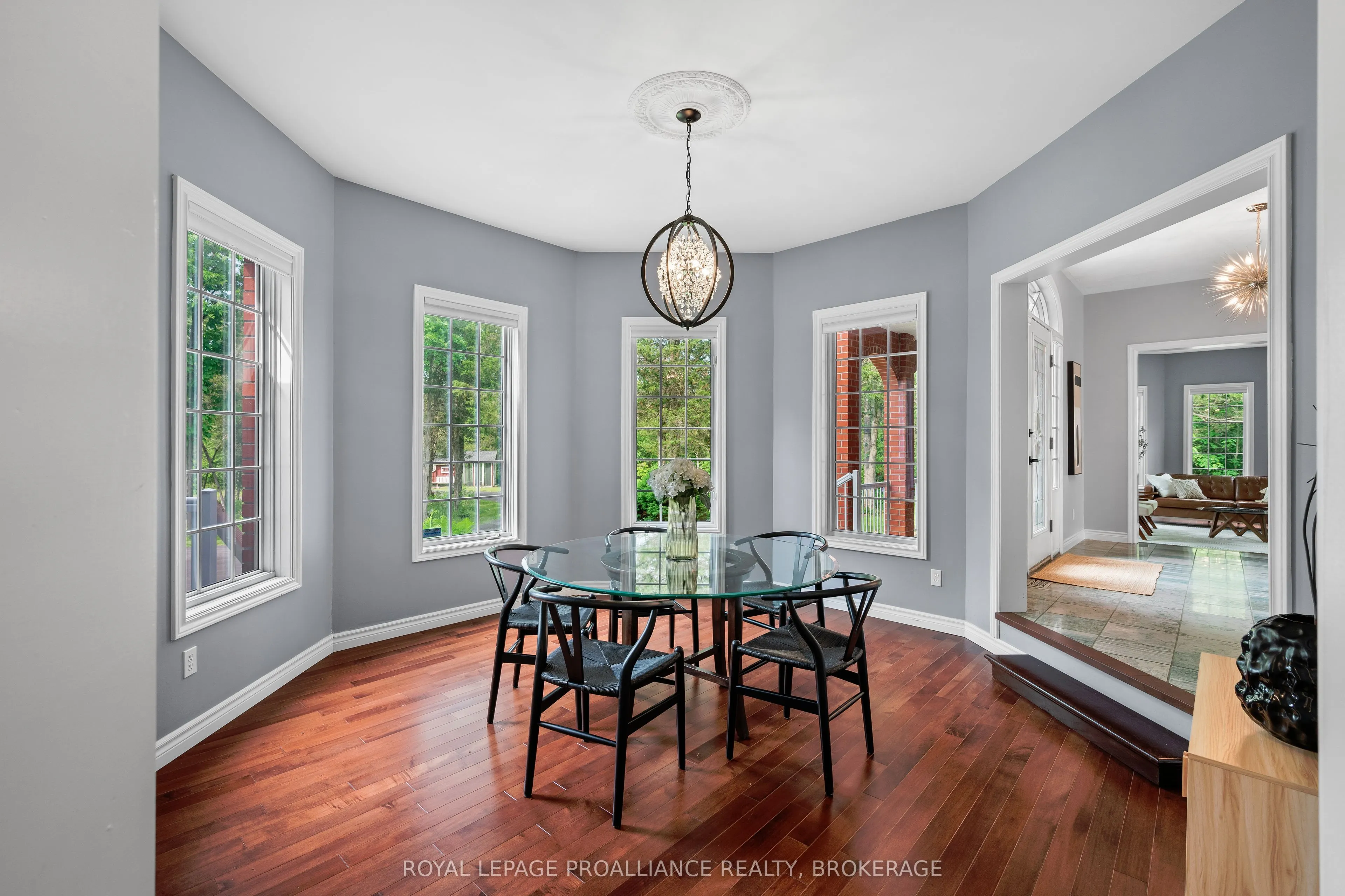 946 Bridge Street W