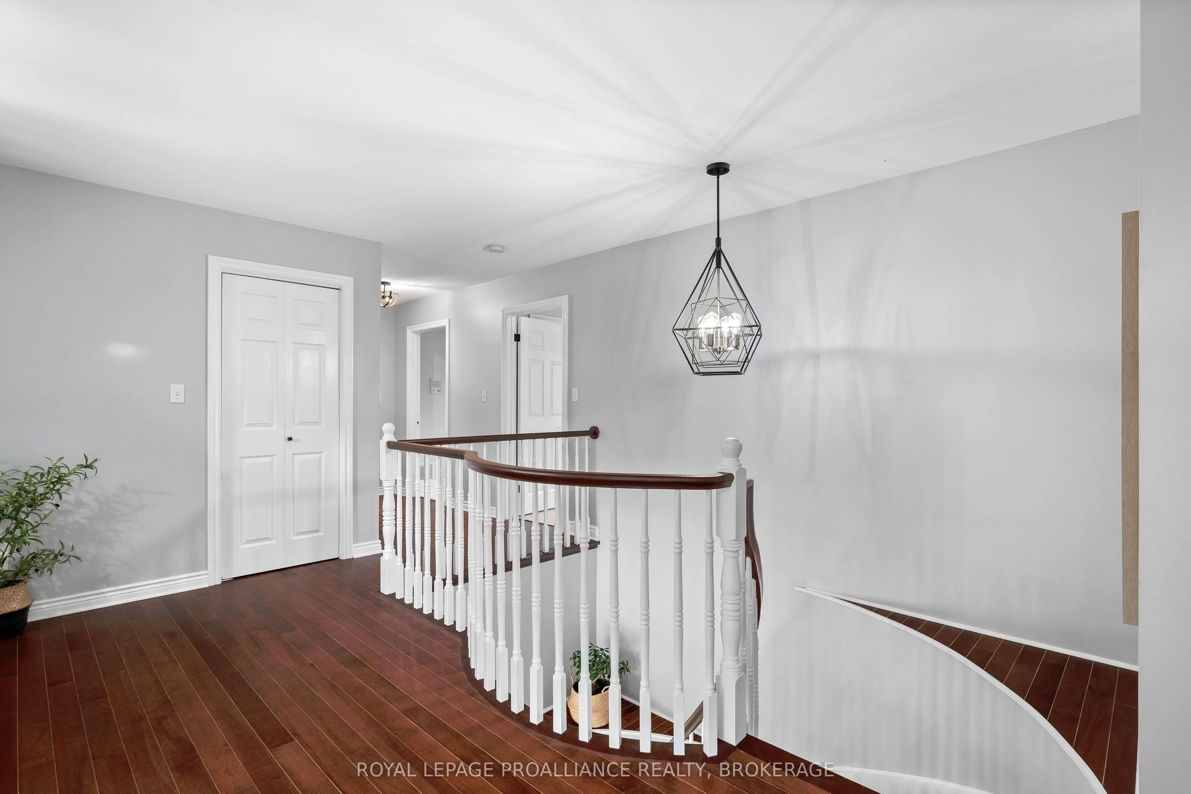 946 Bridge Street W
