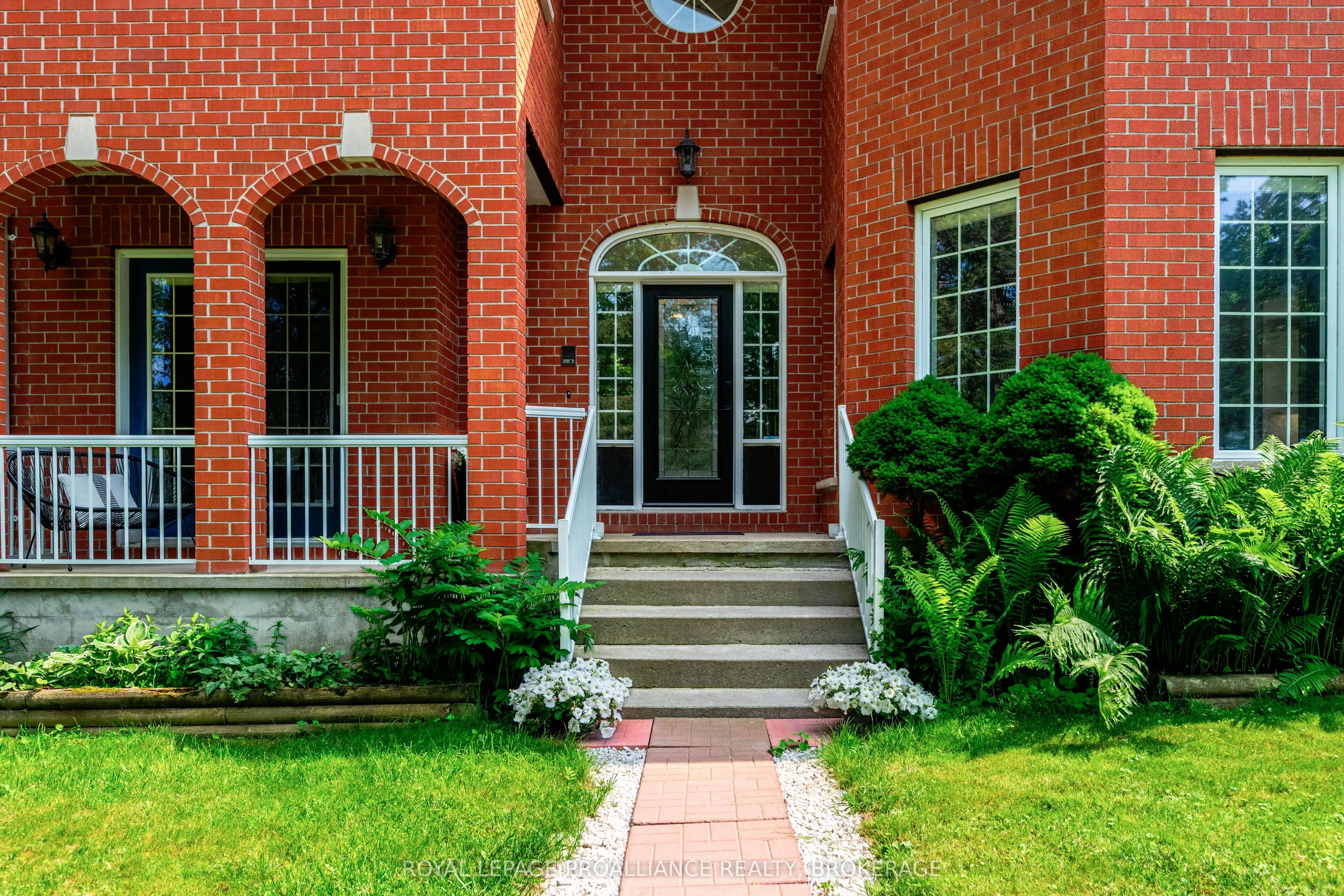 946 Bridge Street W