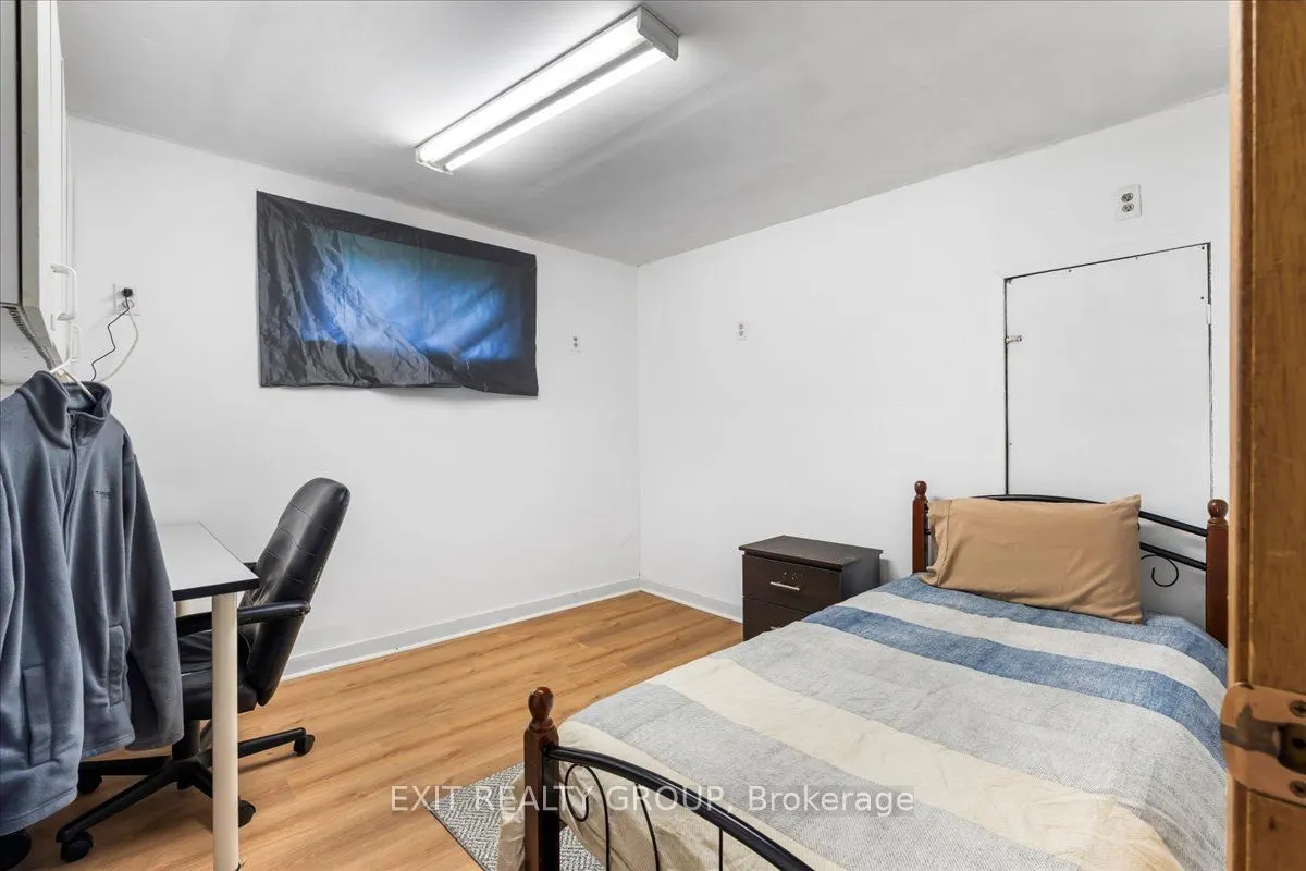 330 Black River Road