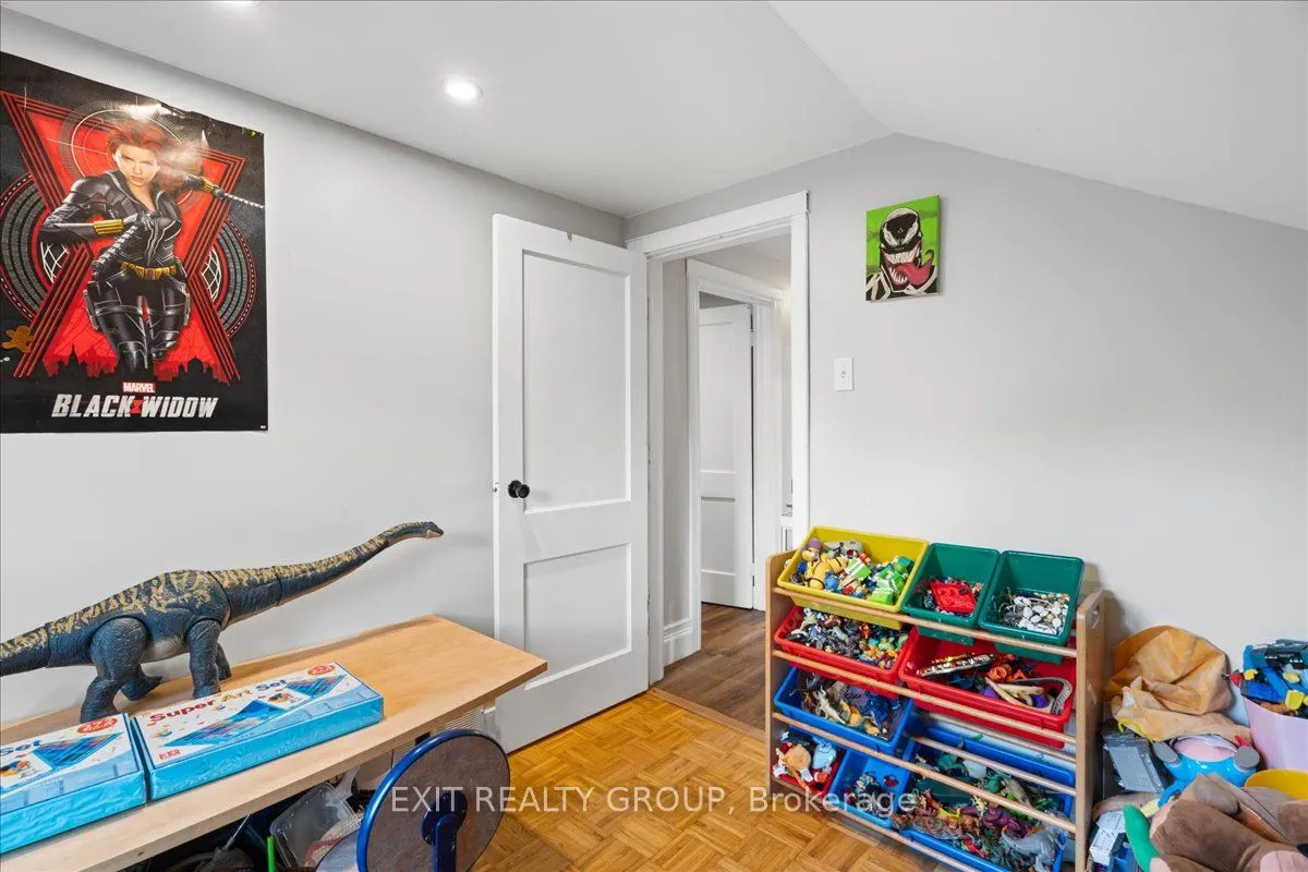 22714 Loyalist Parkway