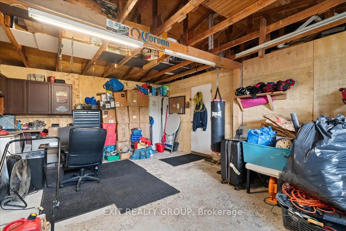 22714 Loyalist Parkway