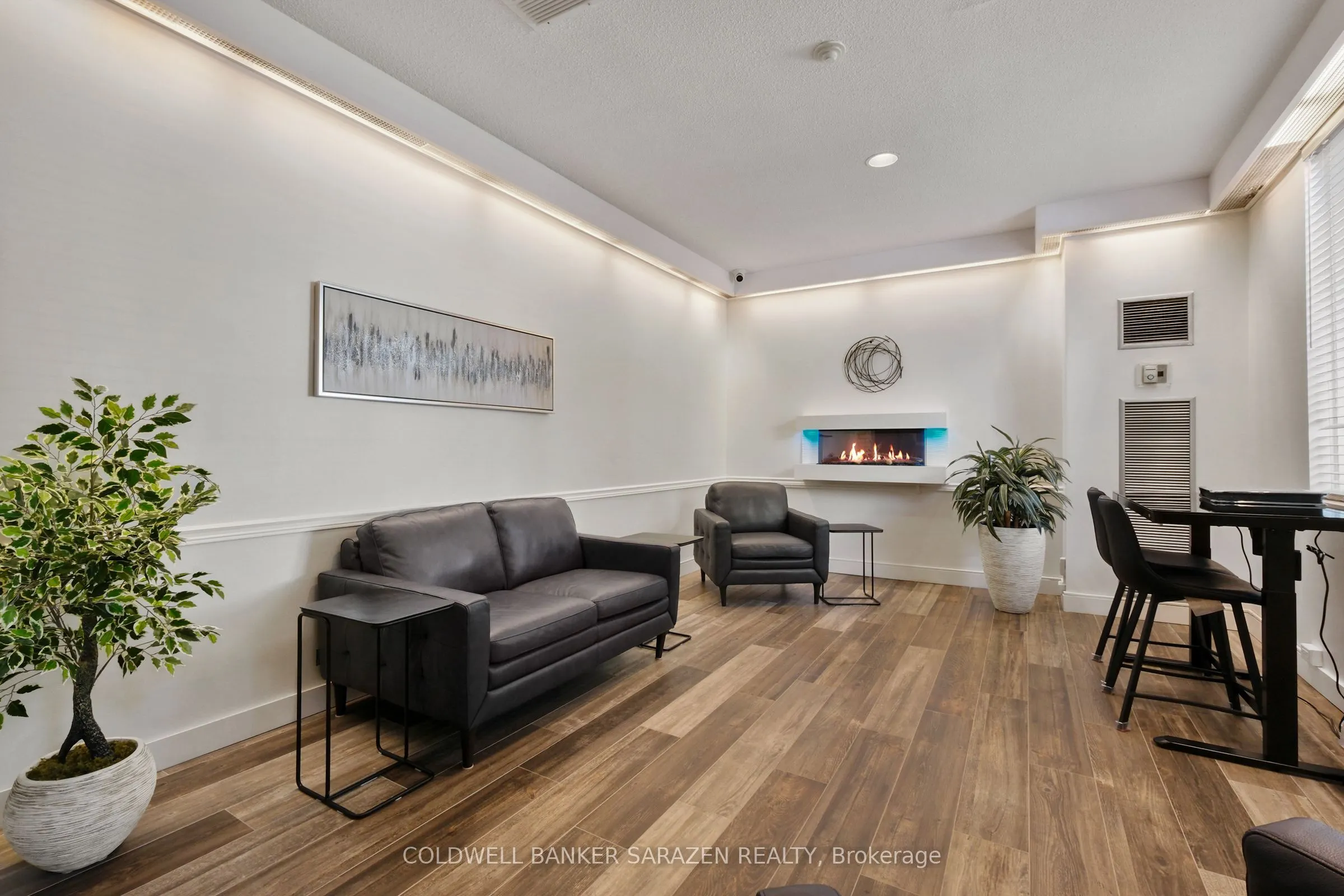 1100 Ambleside Drive, #210