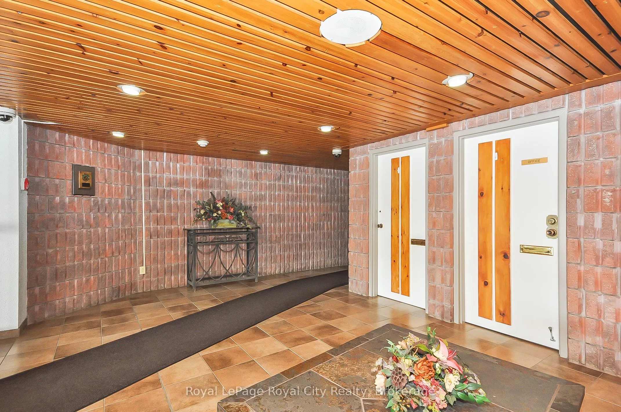 22 MARILYN Drive, #608