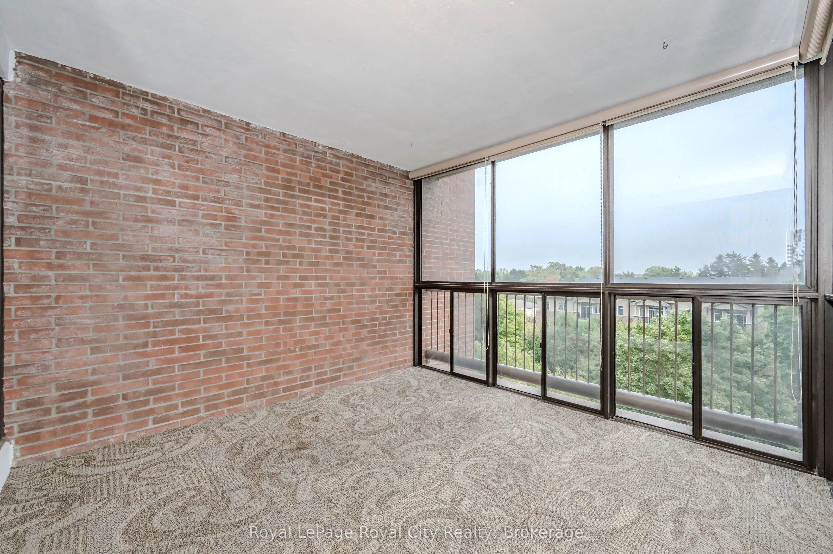 22 MARILYN Drive, #608
