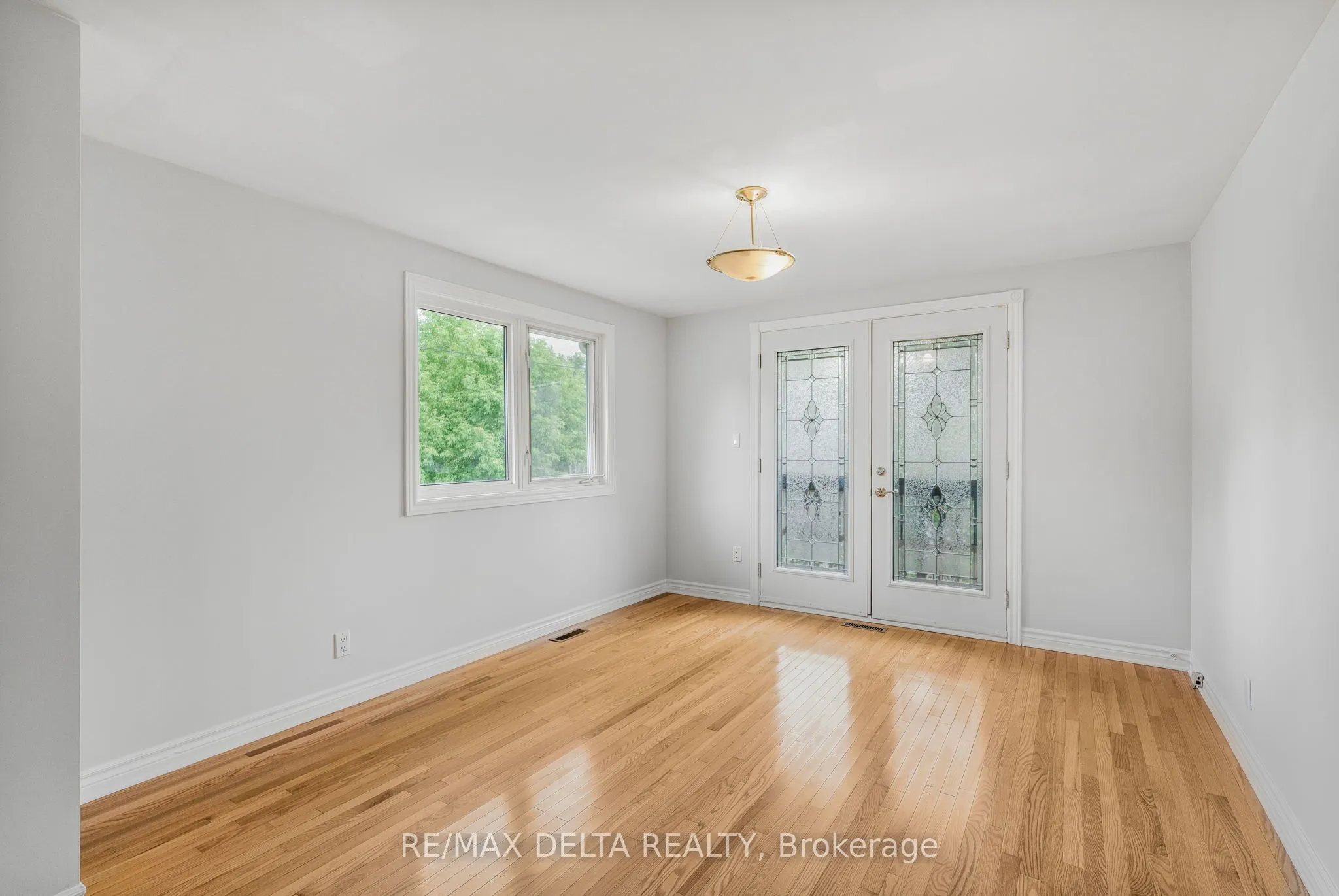 353 Russell Road