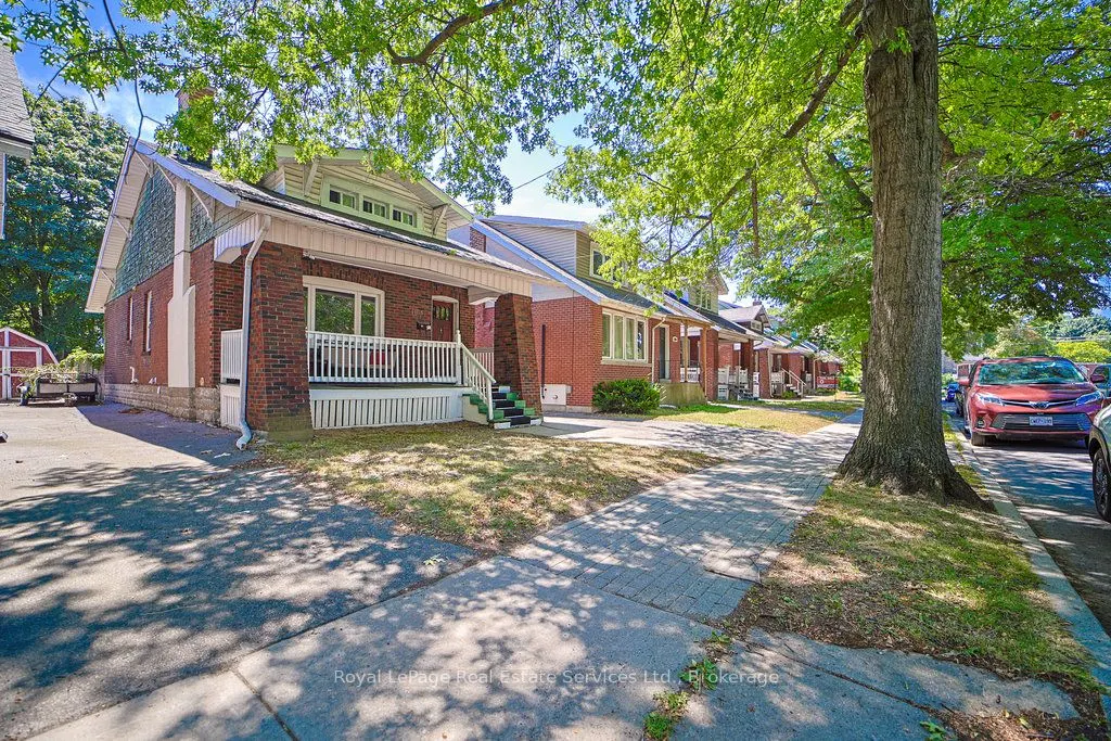 1105 King Street W
