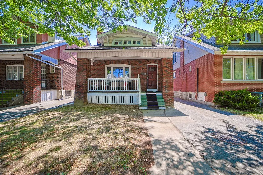 1105 King Street W