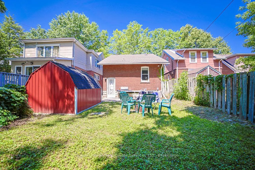 1105 King Street W