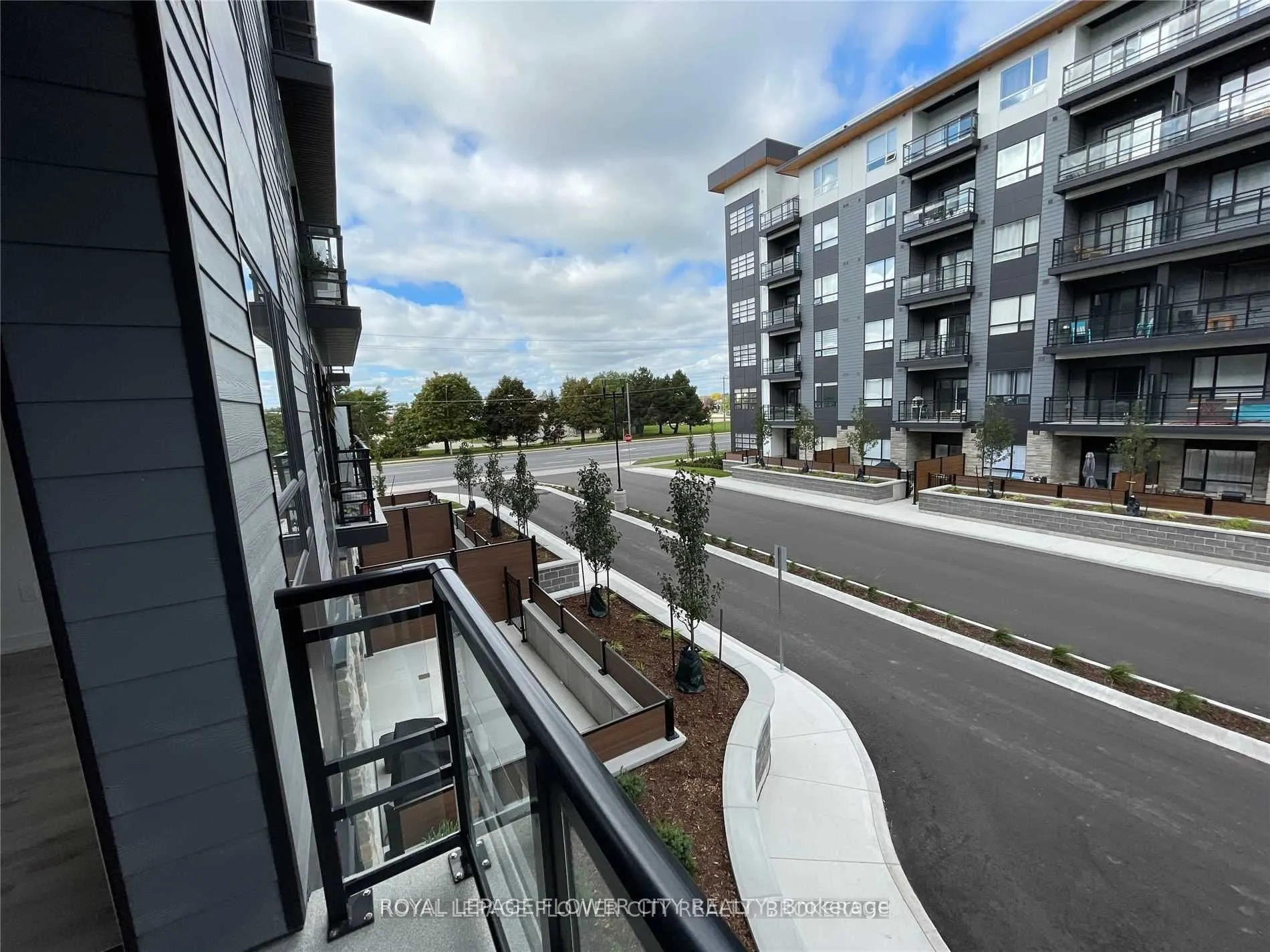 247 Northfield Drive E, #206