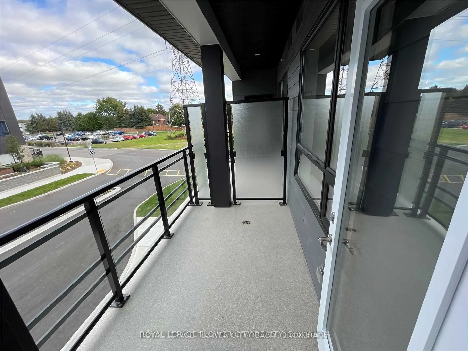247 Northfield Drive E, #206