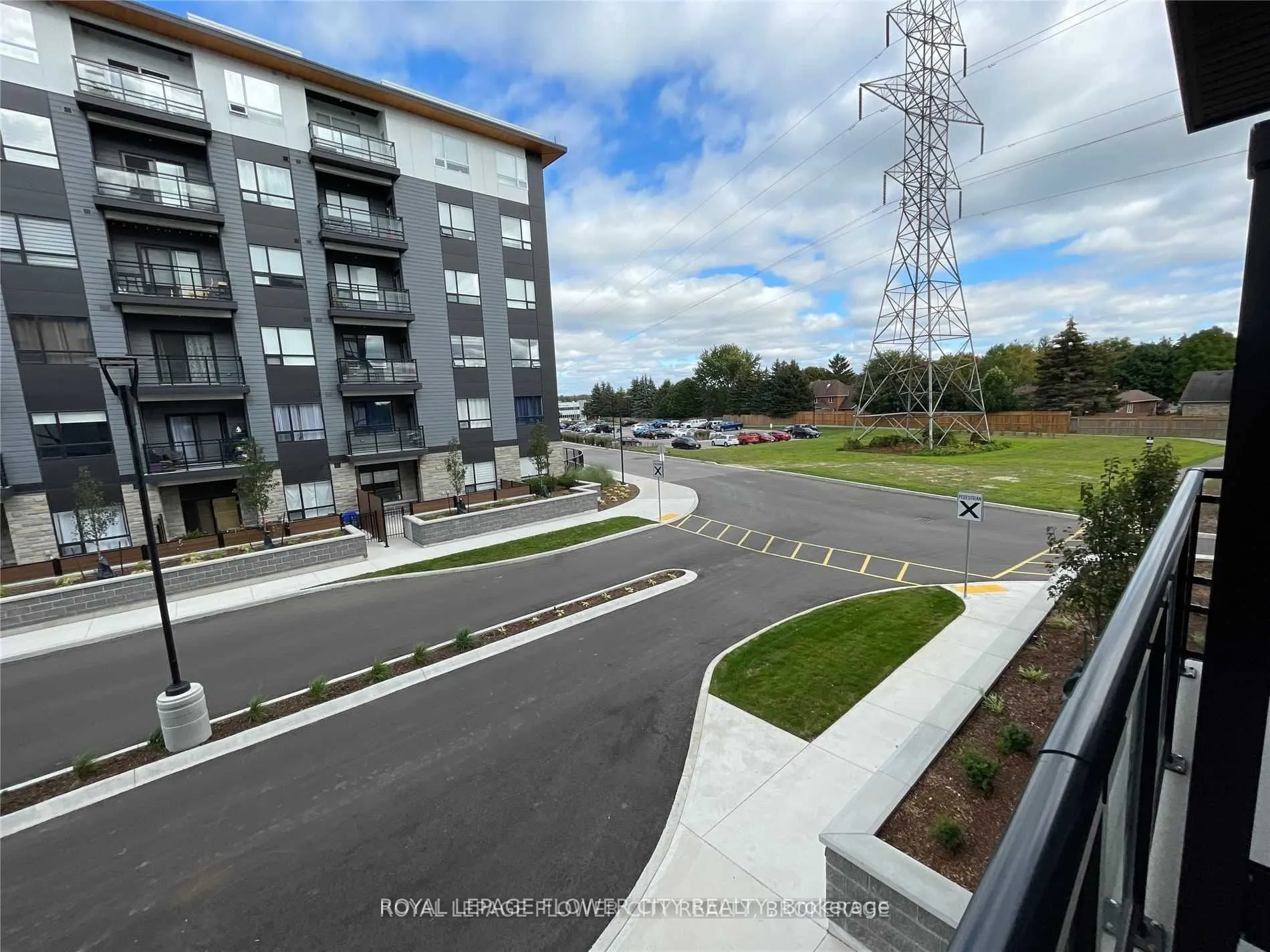 247 Northfield Drive E, #206