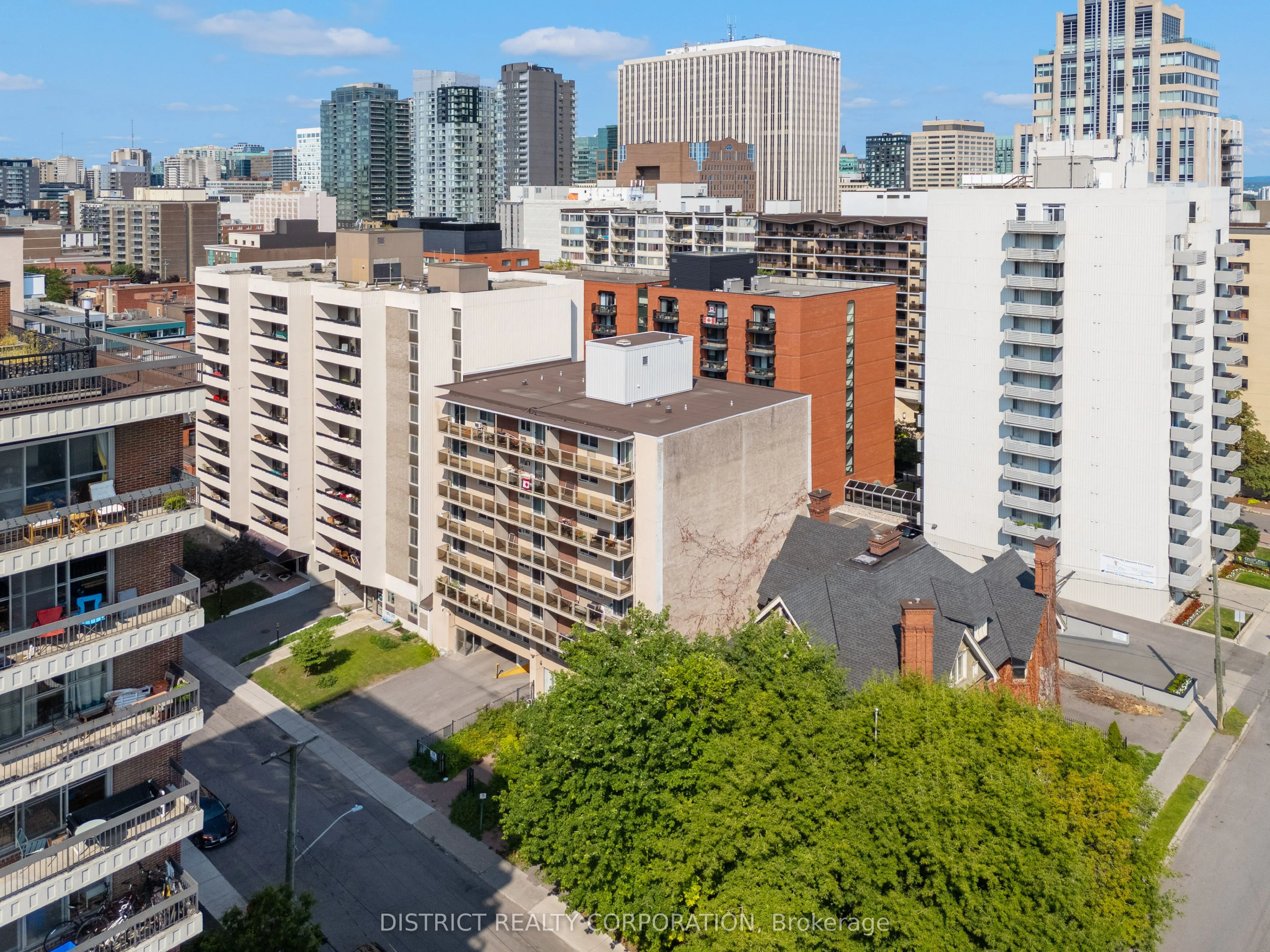 125 Somerset Street W