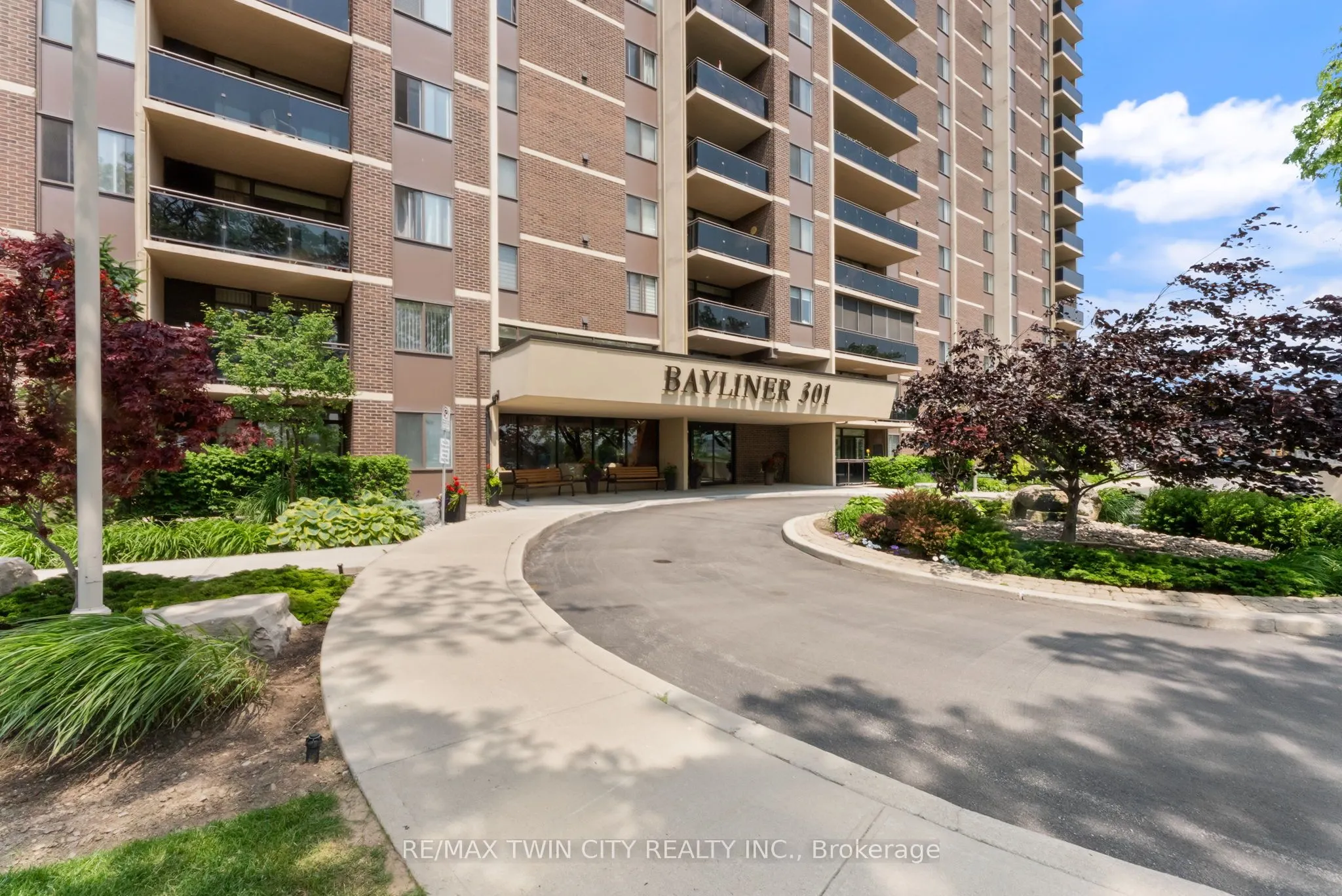 301 Frances Avenue, #1605