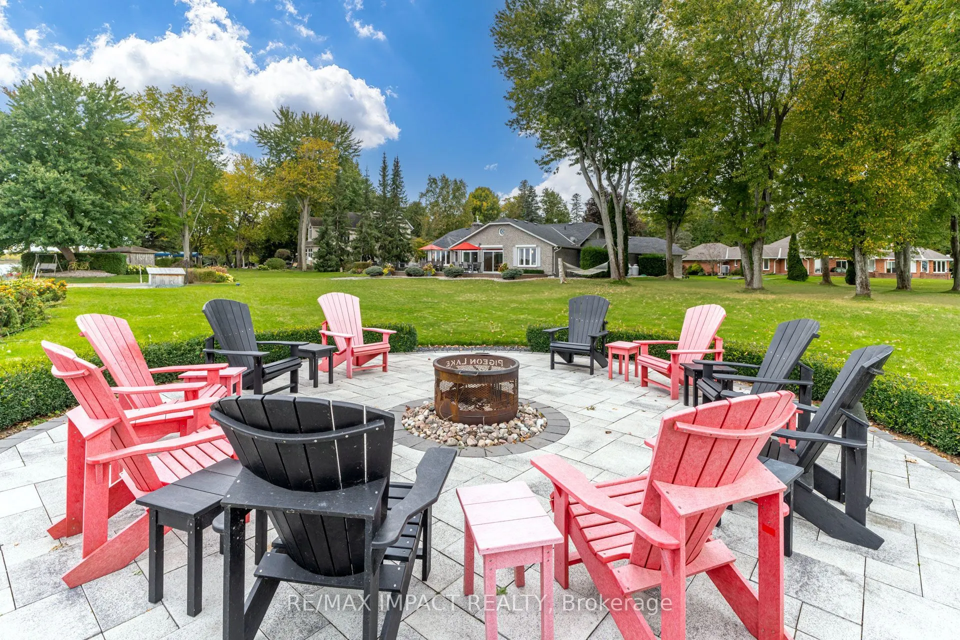 8 Sylvan Court