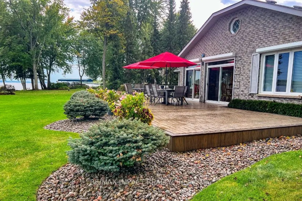 8 Sylvan Court