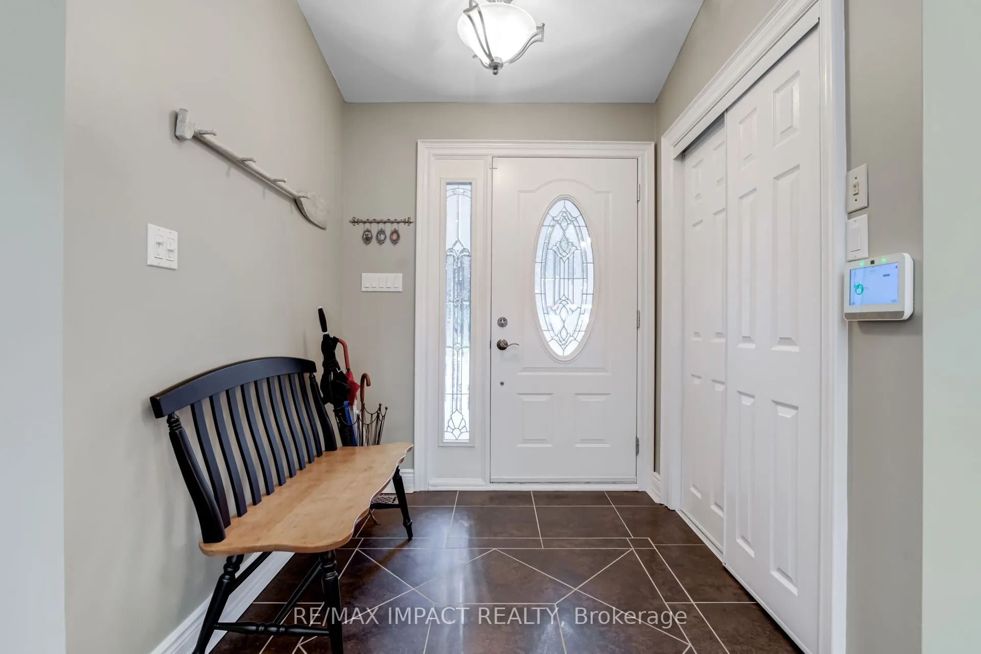 8 Sylvan Court